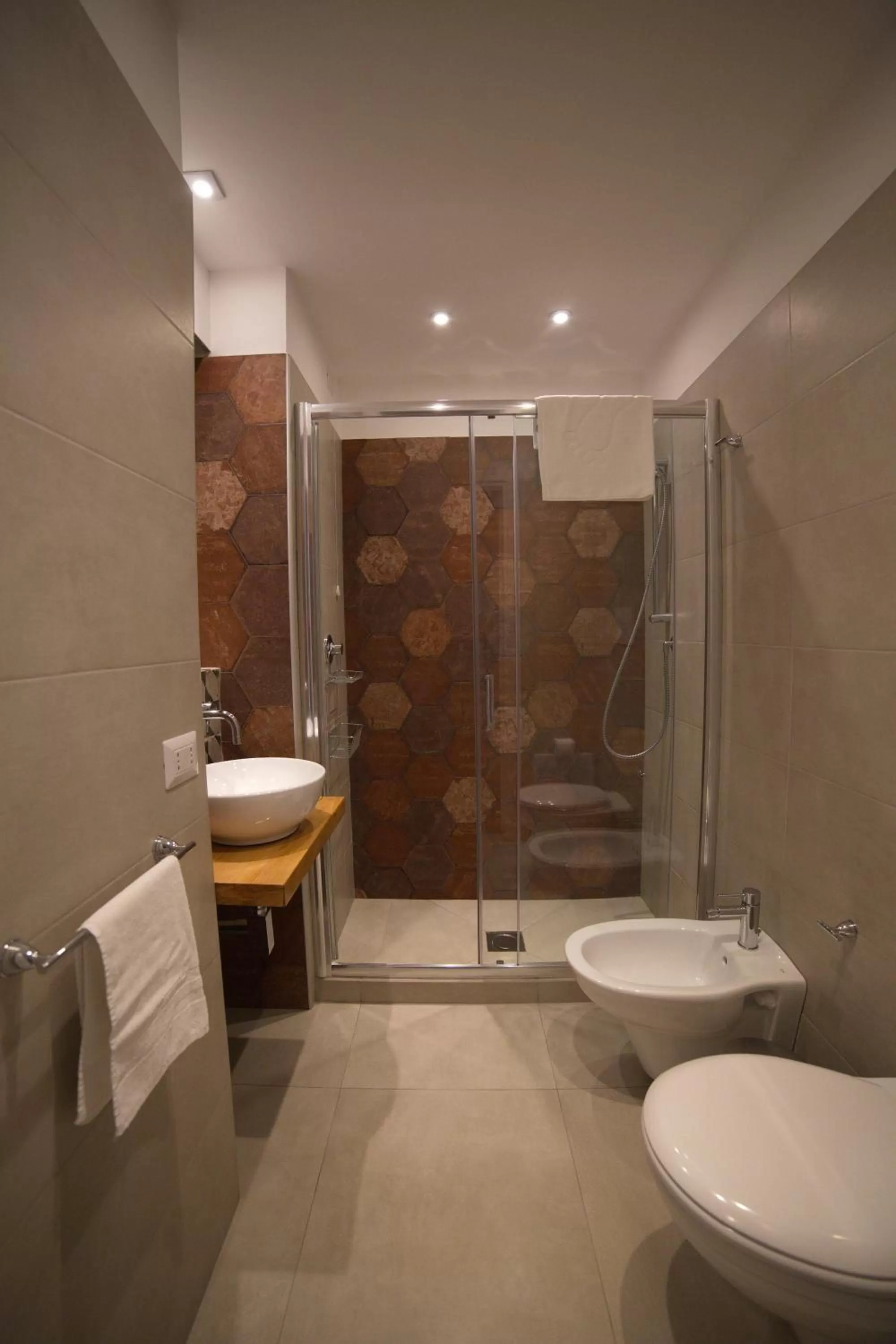 Shower in Borgo Vergini Garden B&B