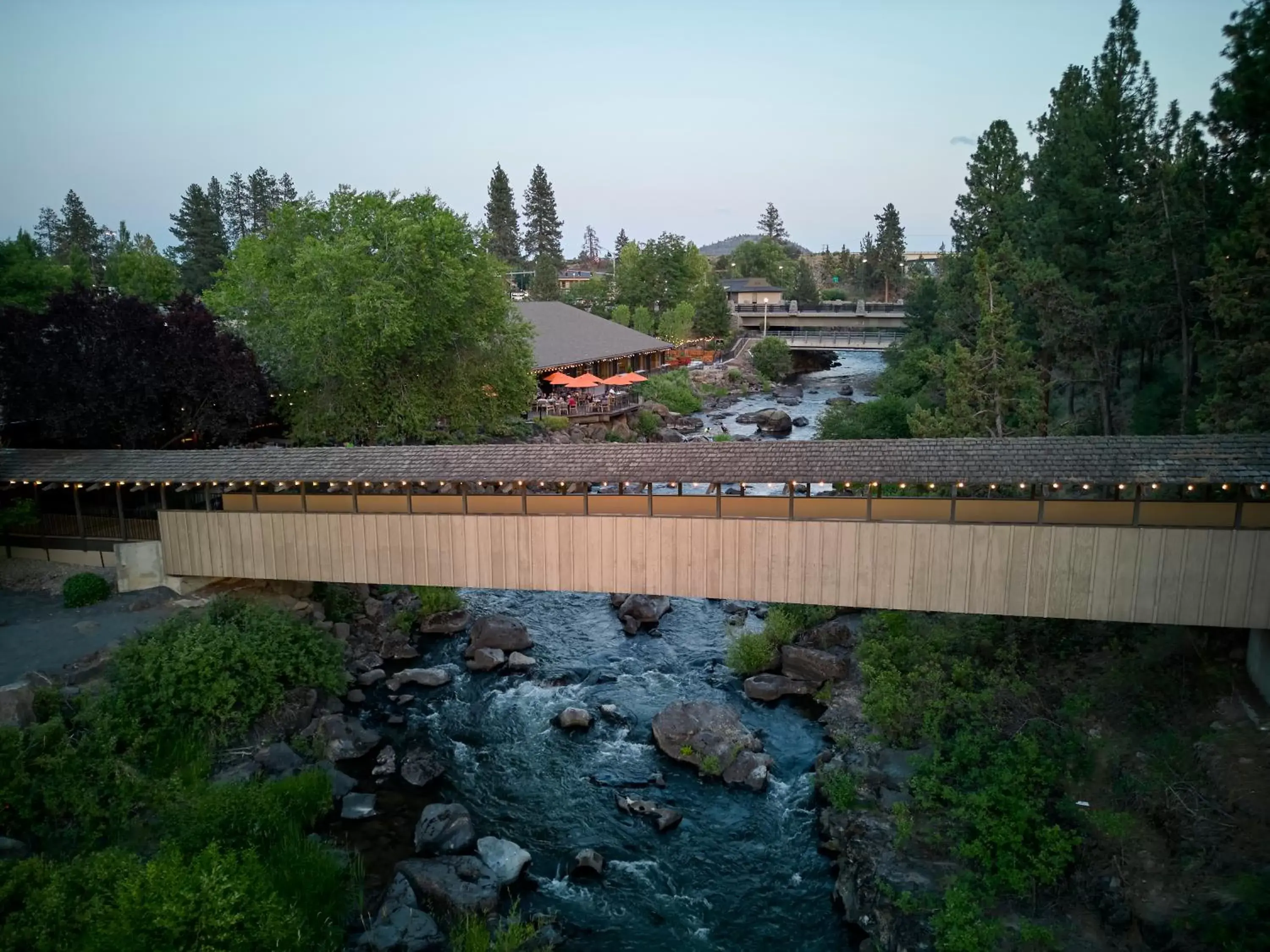 River view in Riverhouse on the Deschutes