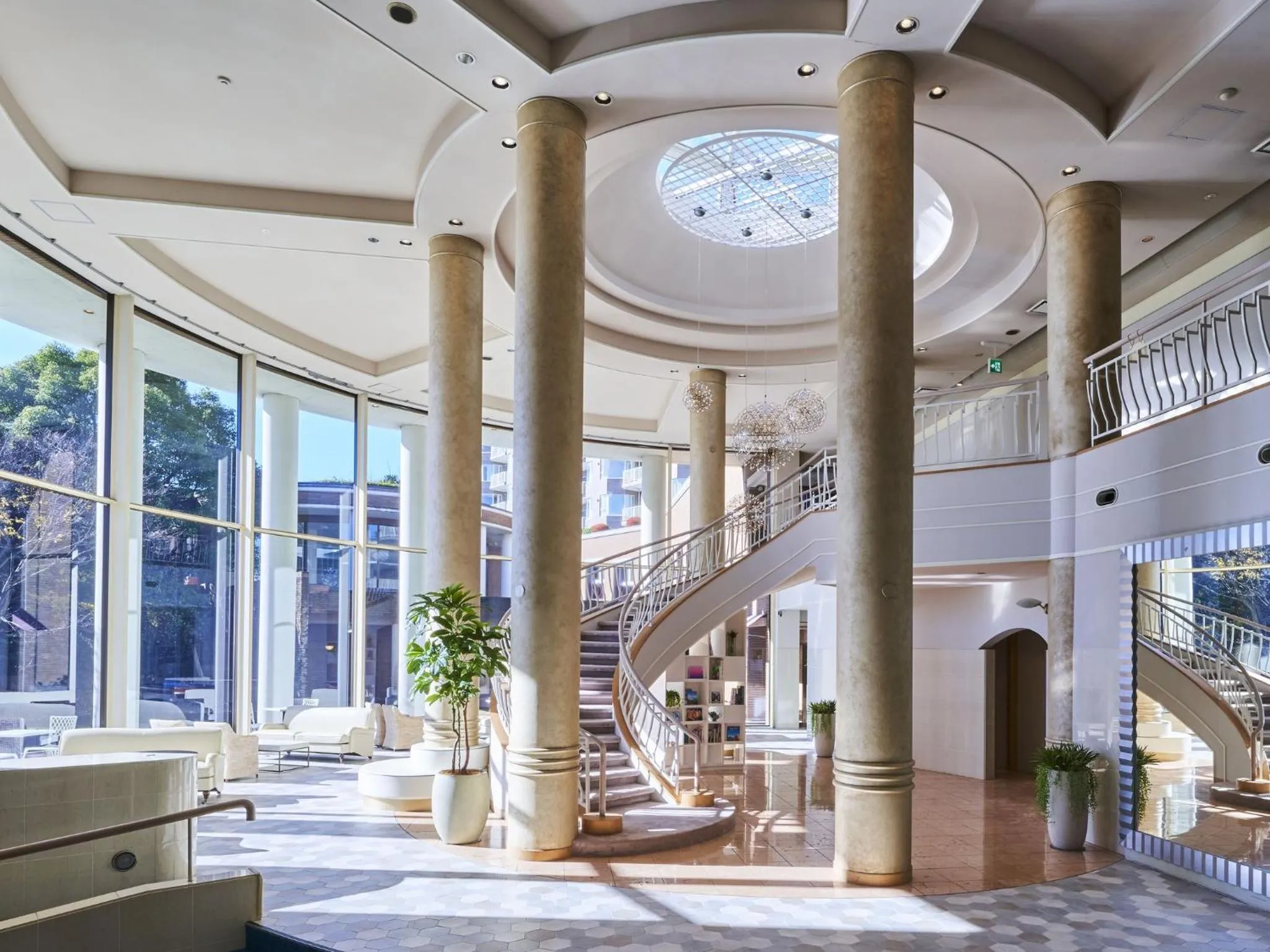 Communal lounge/ TV room in Hotel Village Izukogen