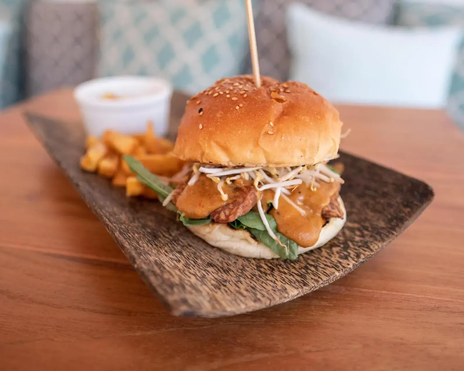 Restaurant/places to eat in Karma Kayak Restaurant/places to eat in Karma Kayak