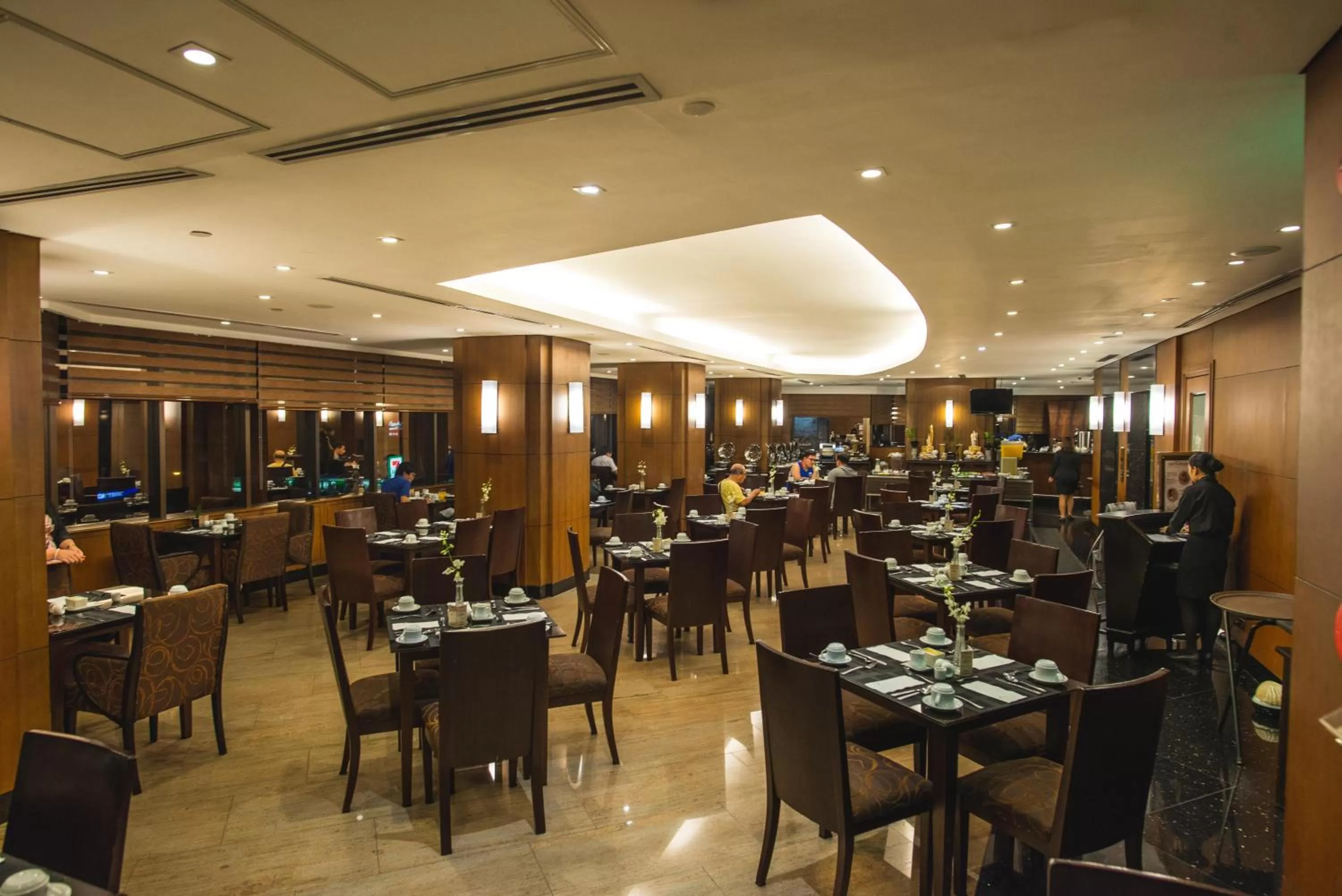 Restaurant/places to eat in City Garden Hotel Makati