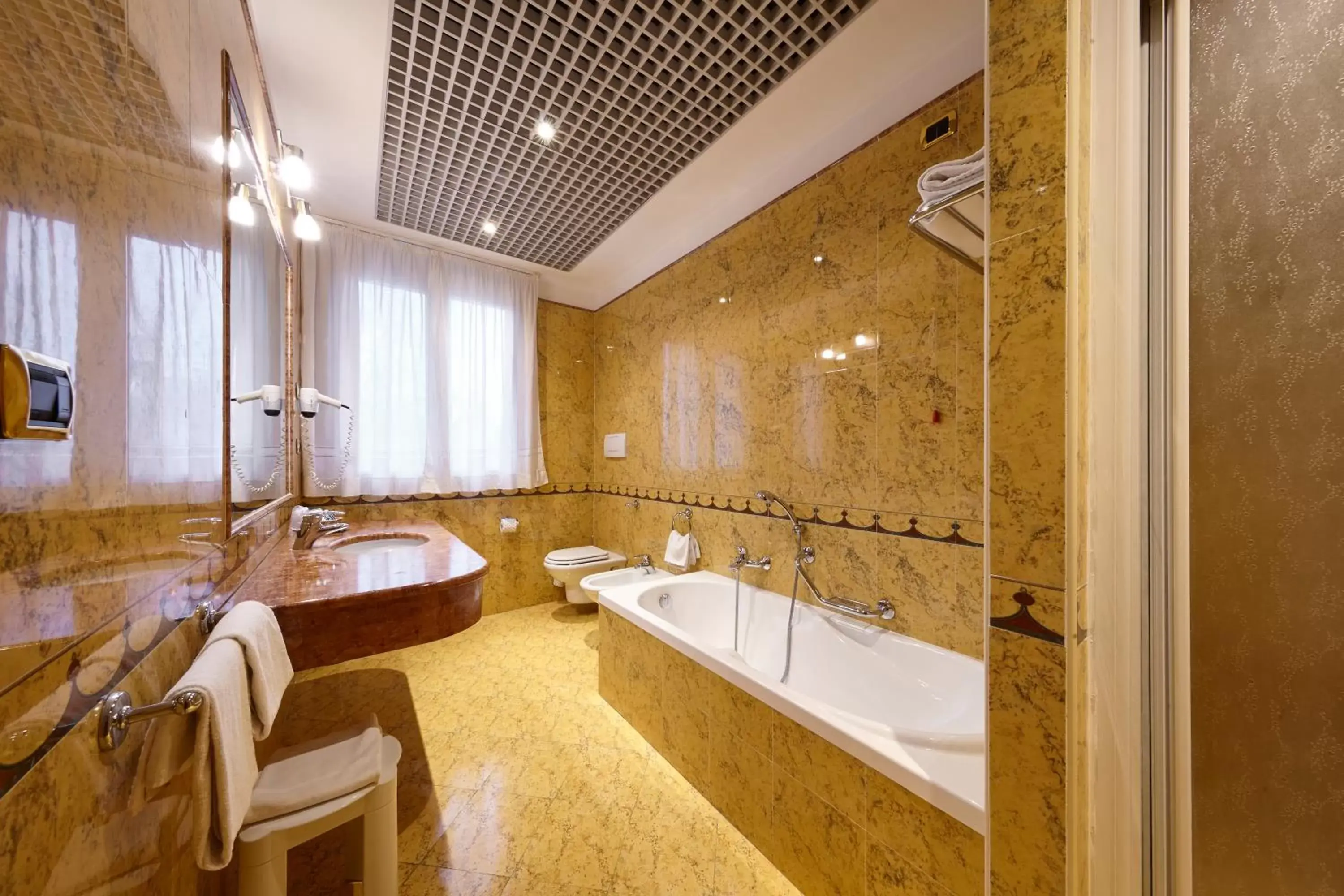 Bathroom in Hotel Aqua