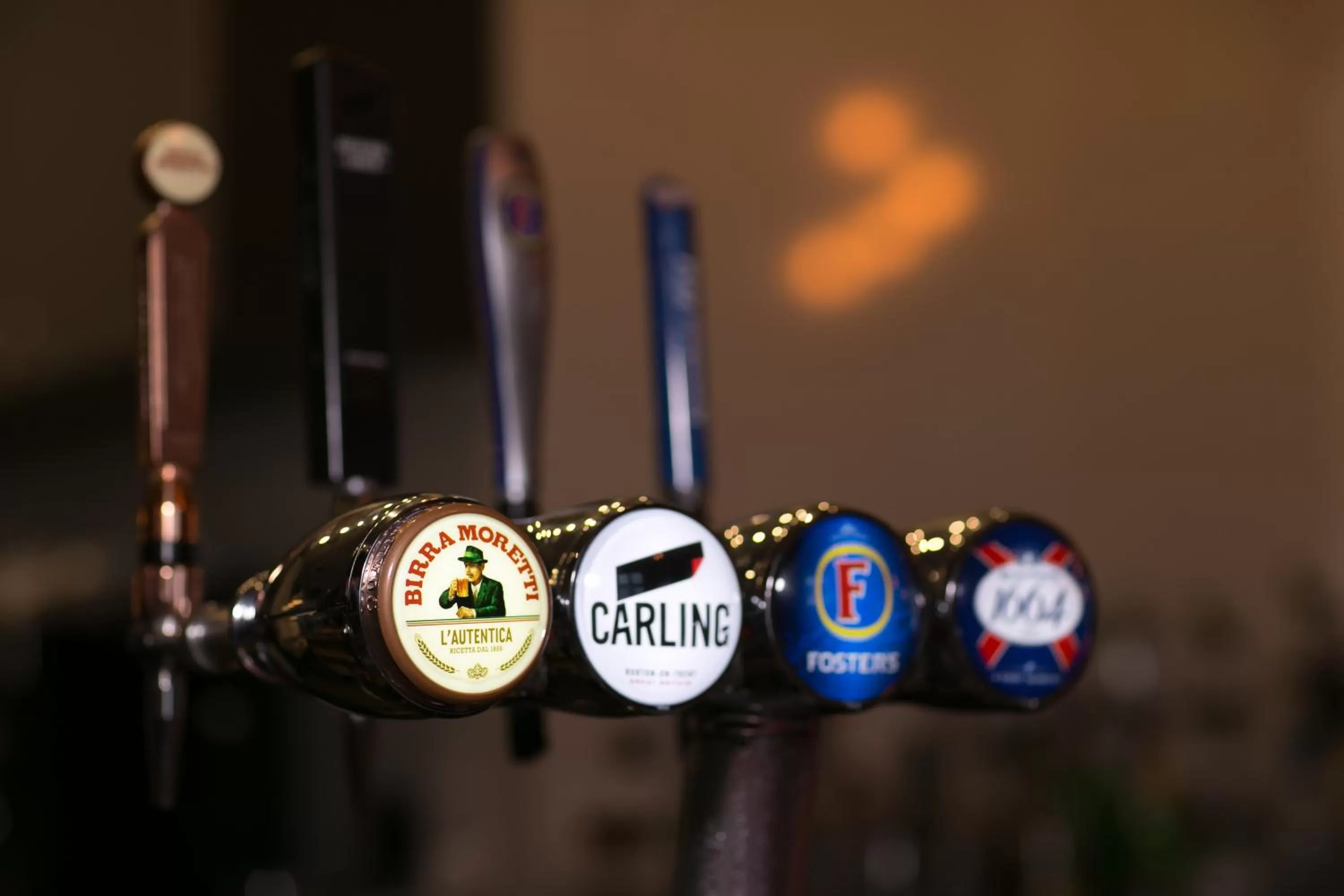 Restaurant/places to eat in Bridge Park Hotel