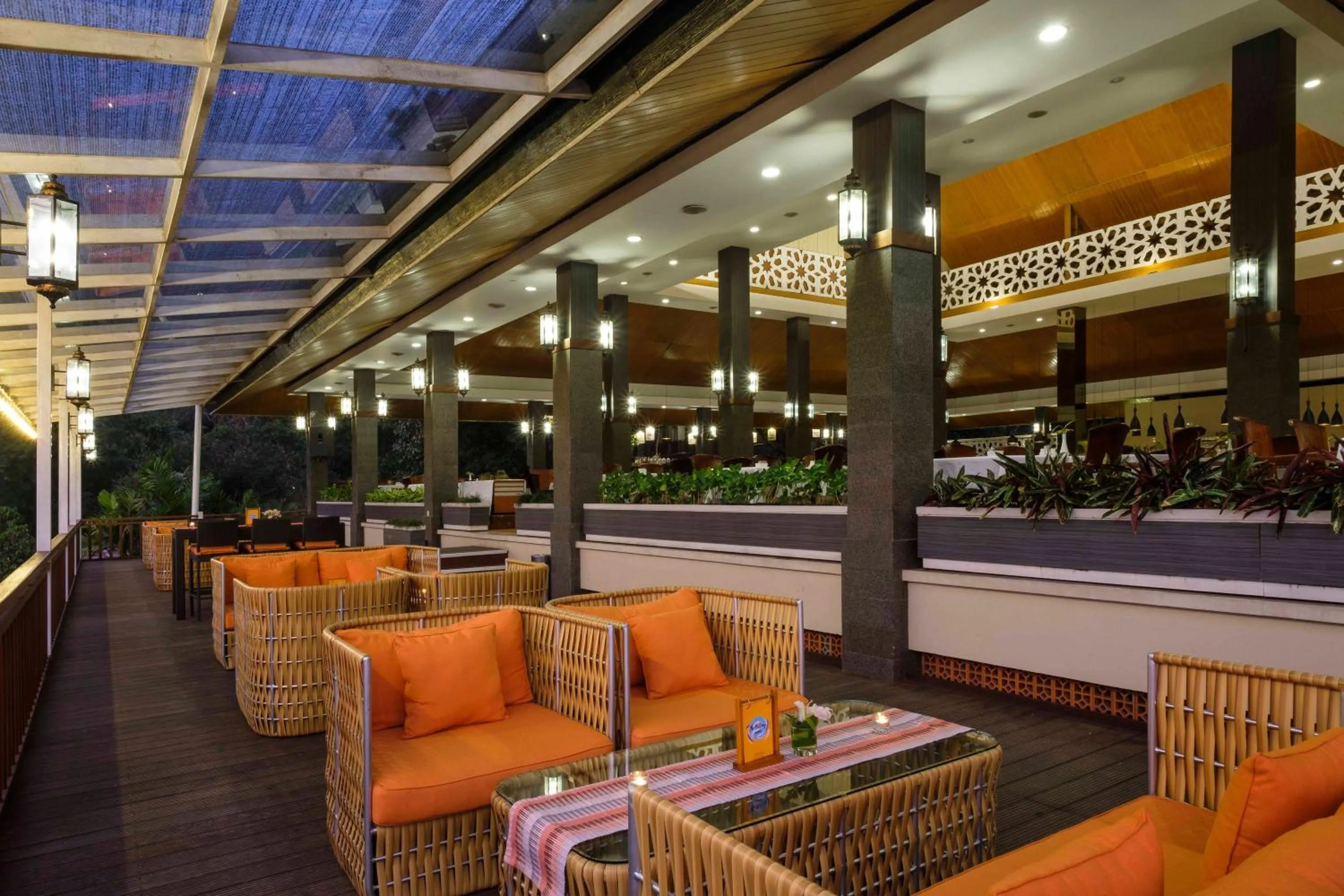 Restaurant/places to eat in Puri Asri Hotel & Resort