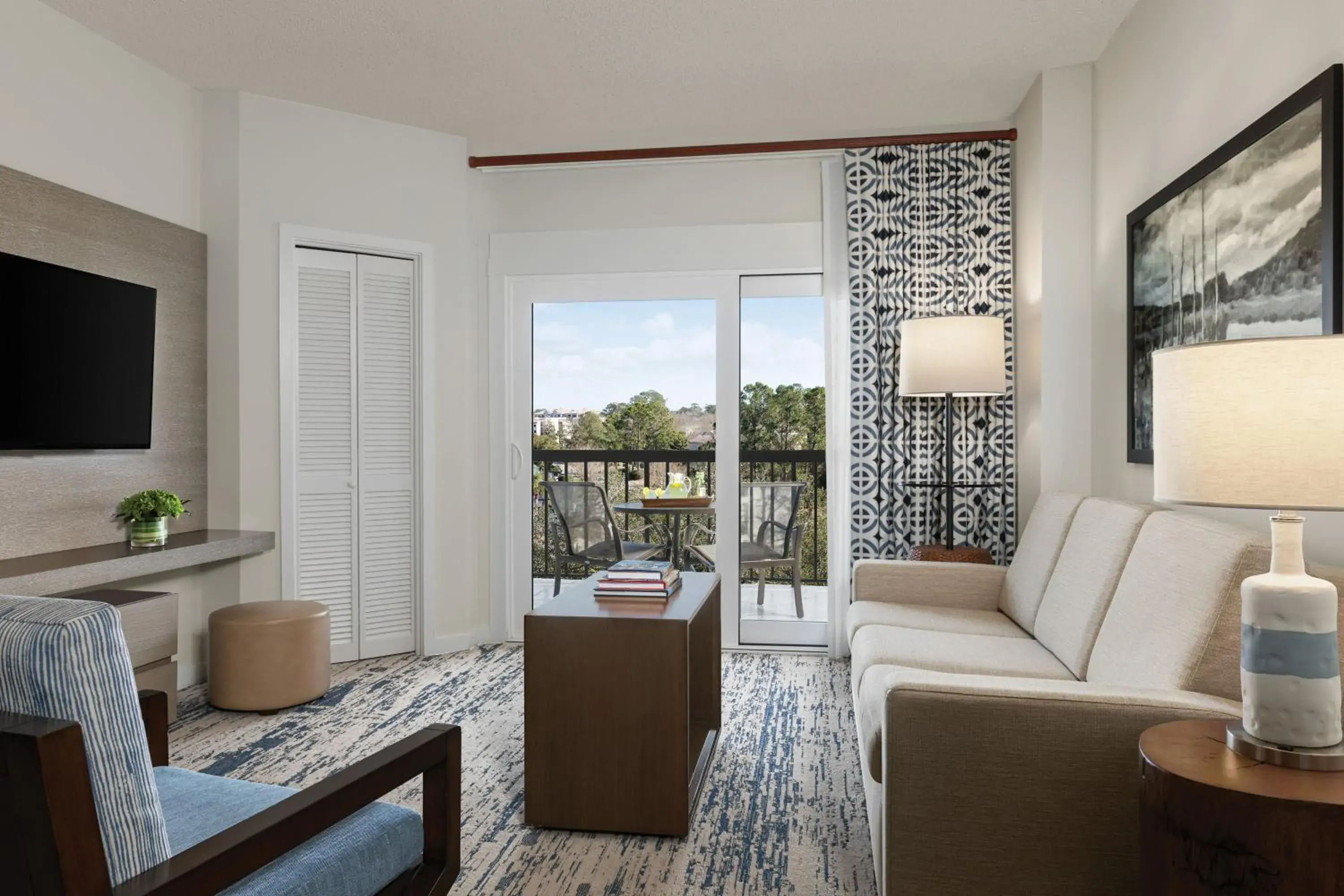 Living room, Seating Area in Marriott's Harbour Point And Sunset Pointe At Shelter Cove