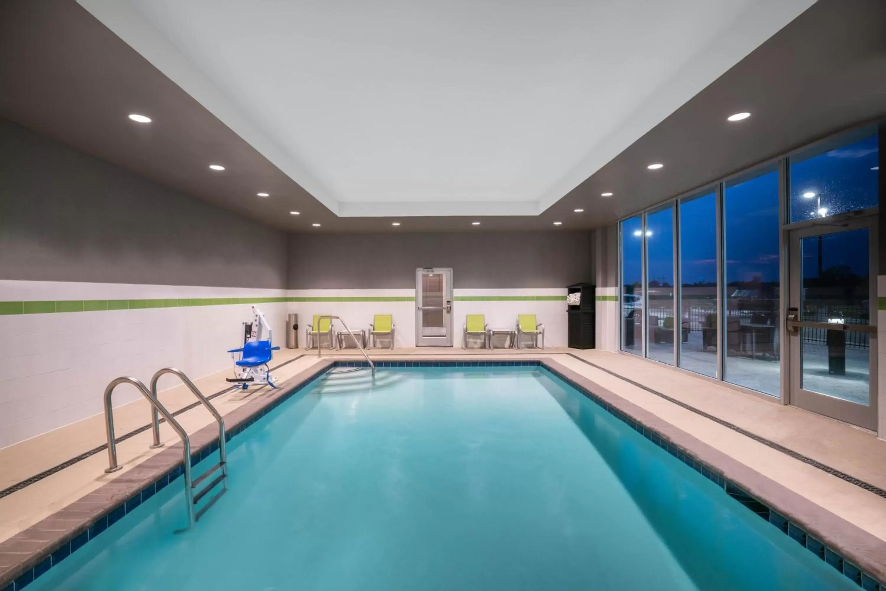 Swimming Pool in La Quinta by Wyndham West Memphis