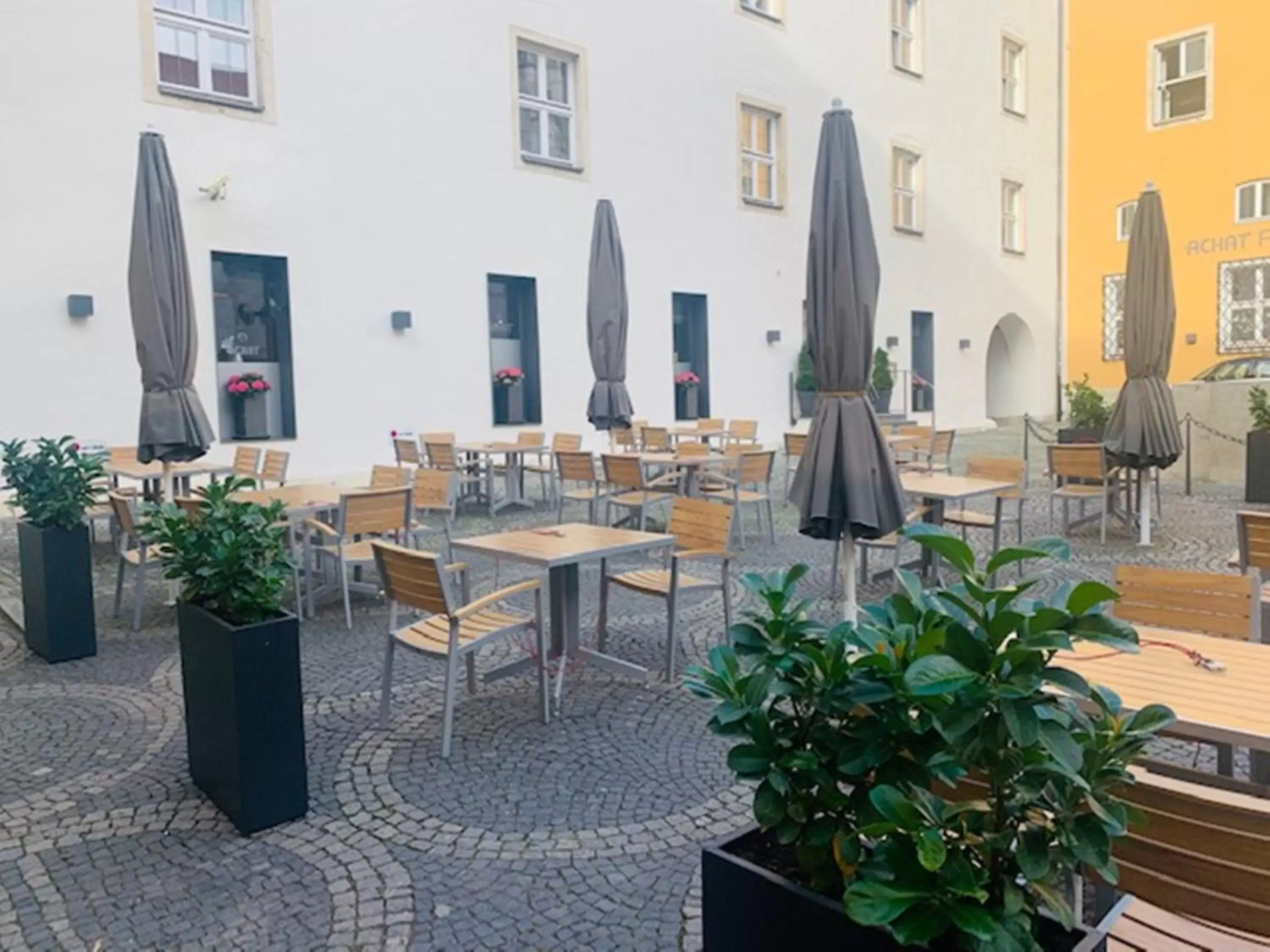 Balcony/Terrace, Restaurant/Places to Eat in ACHAT Hotel Regensburg Herzog am Dom