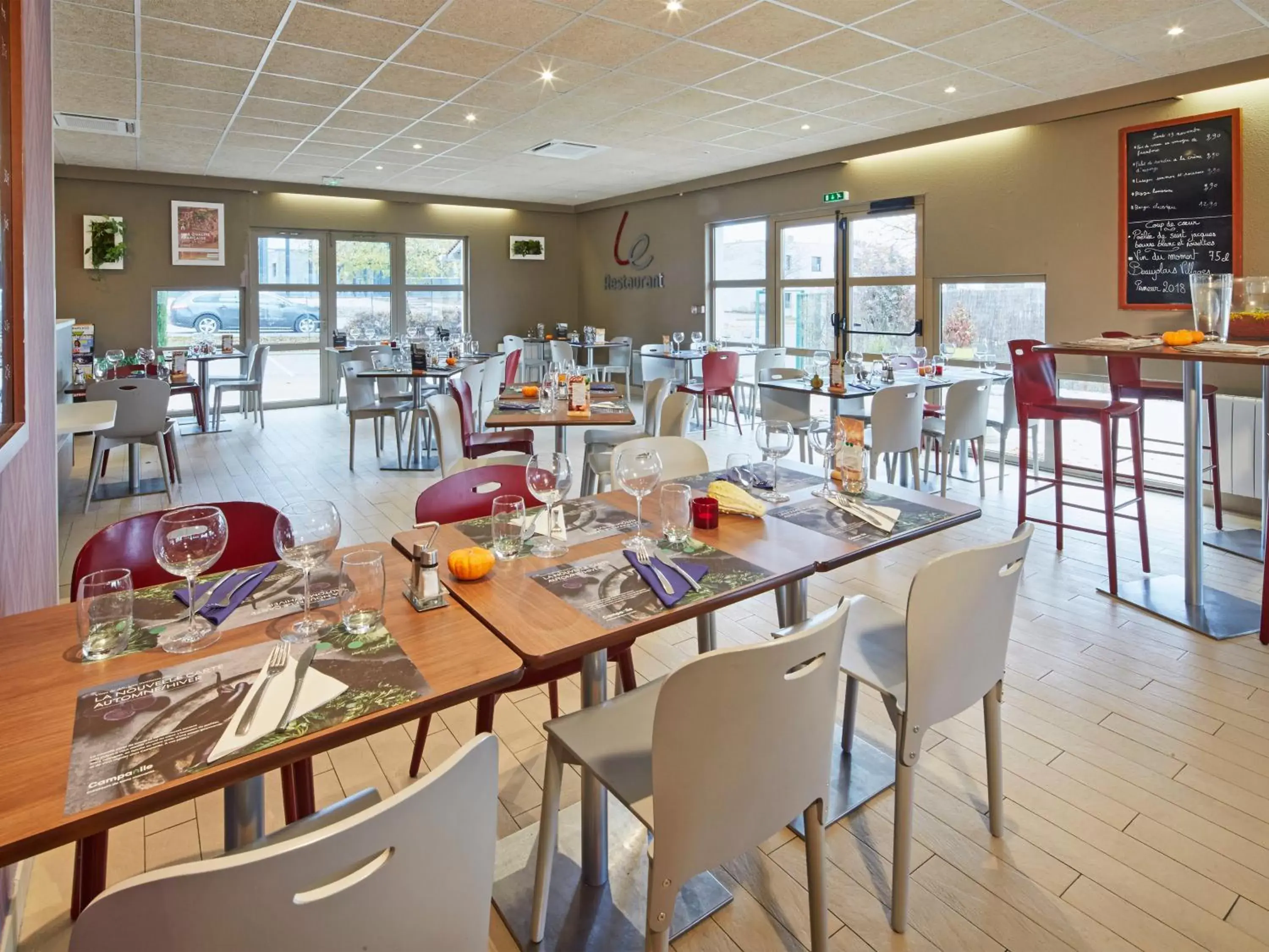 Restaurant/places to eat in Campanile Dijon Nord - Toison D'or Restaurant/places to eat in Campanile Dijon Nord - Toison D'or