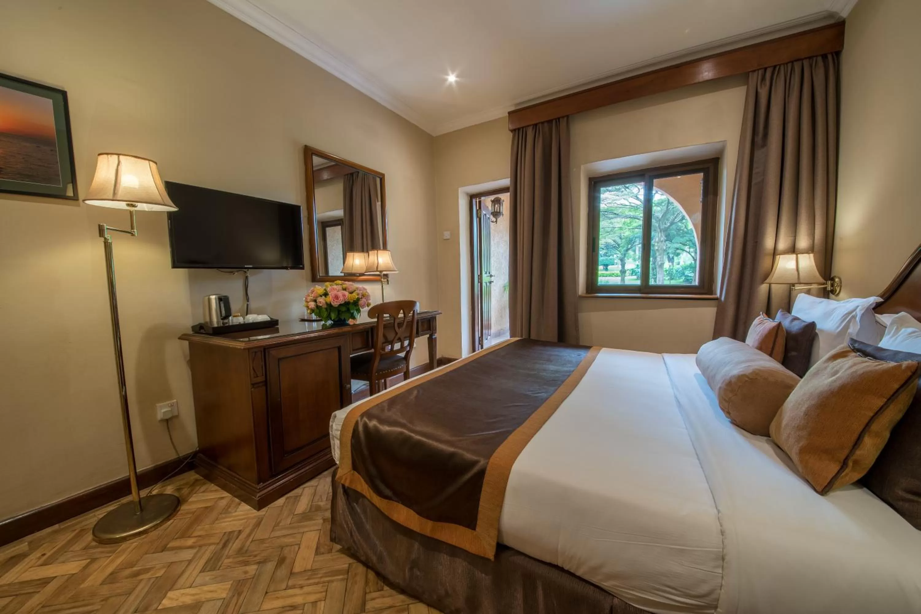 Photo of the whole room, Bed in Speke Hotel 1996 Ltd