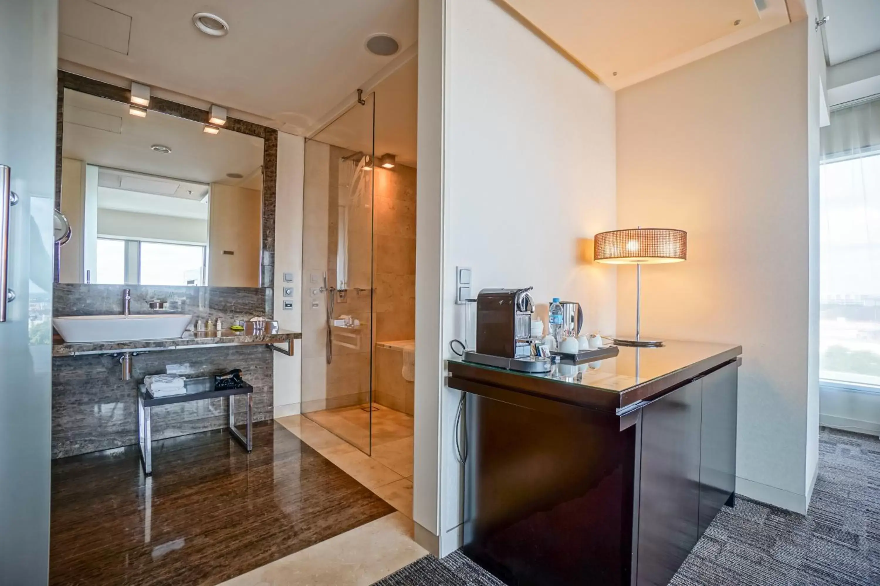 Bathroom, Kitchen/Kitchenette in Andersia Hotel & Spa Poznan, a member of Radisson Individuals