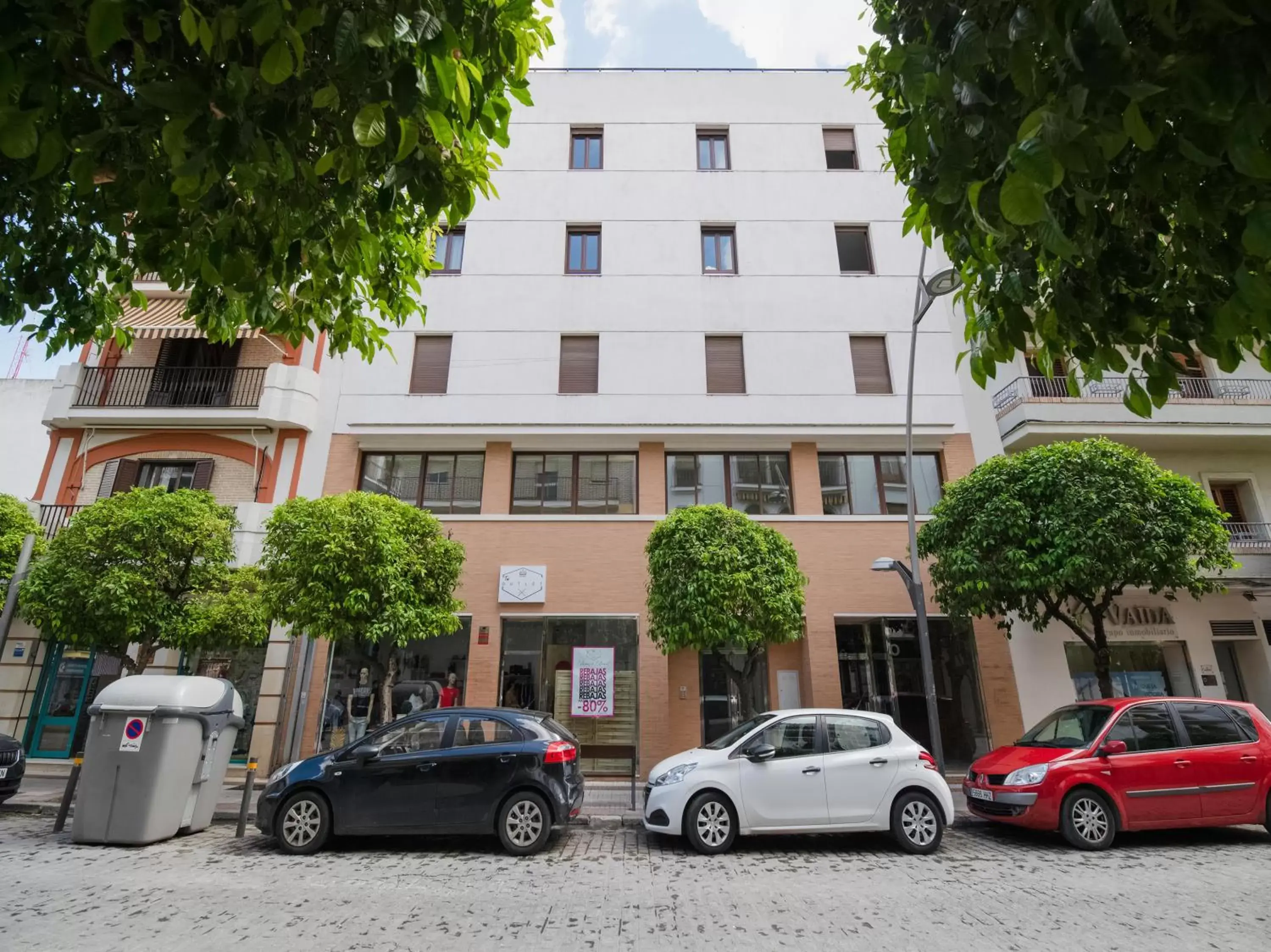 Property building in Apartamentos Santiago Property building in Apartamentos Santiago