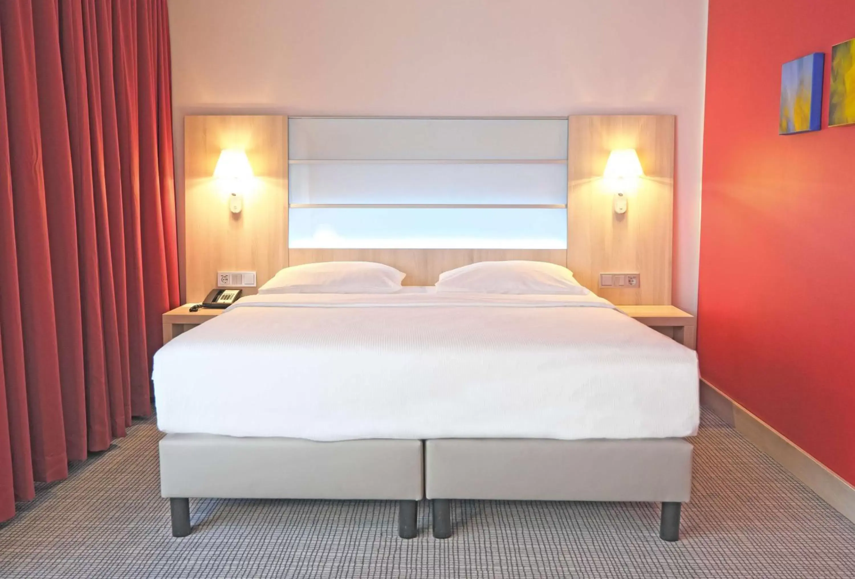 Bedroom, Bed in Park Inn by Radisson Linz