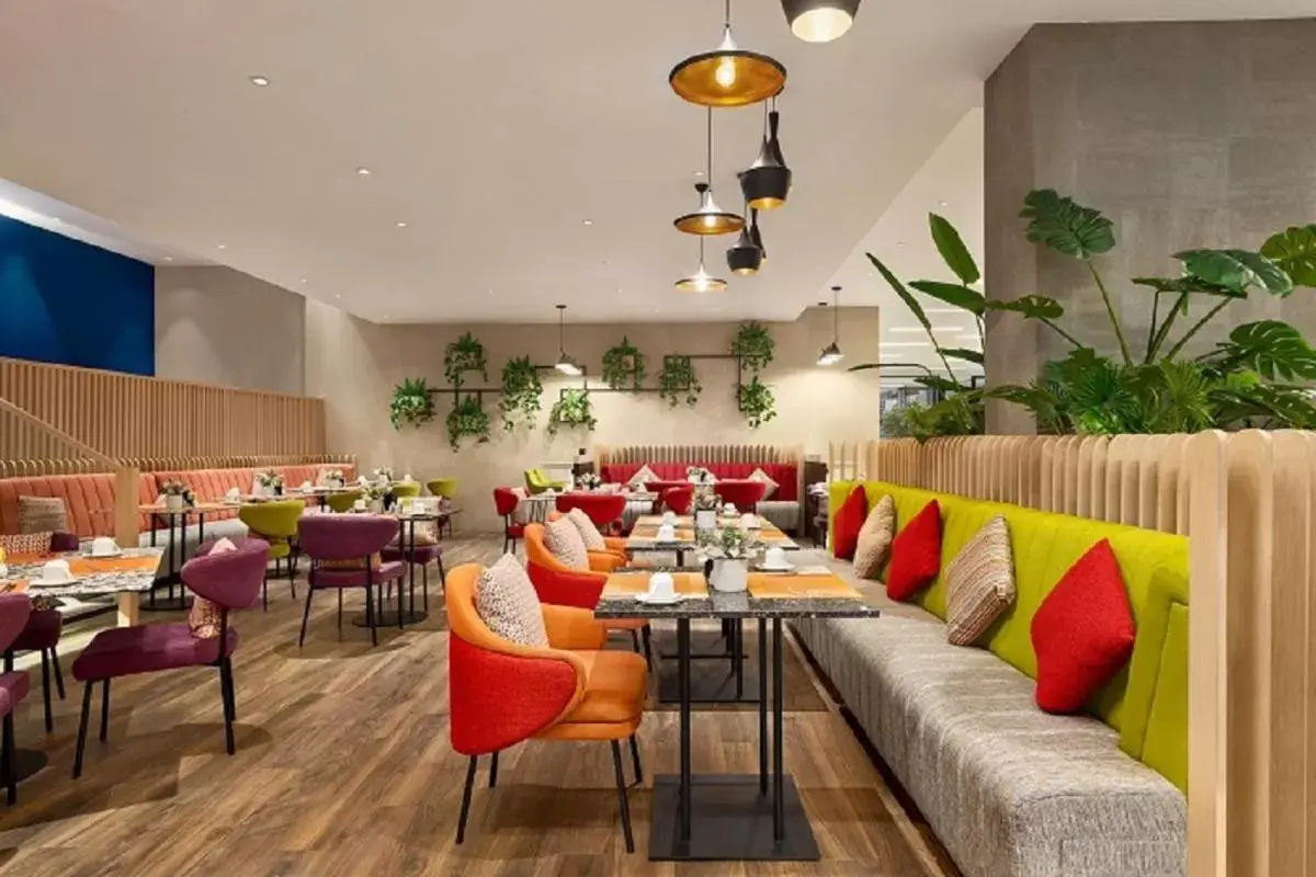 Restaurant/Places to Eat in La Quinta by Wyndham Dubai Jumeirah