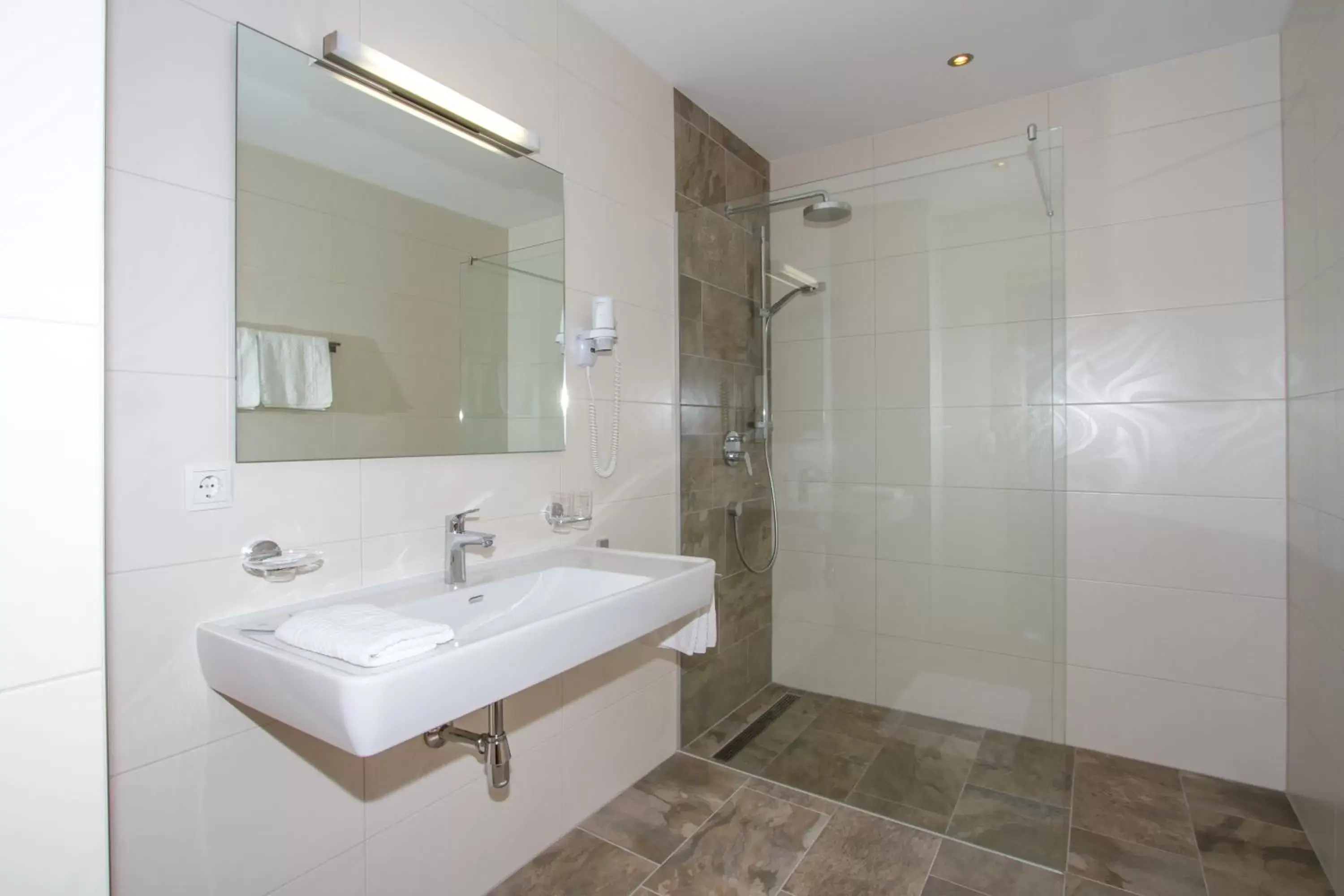 Bathroom in Hotel Huberhof
