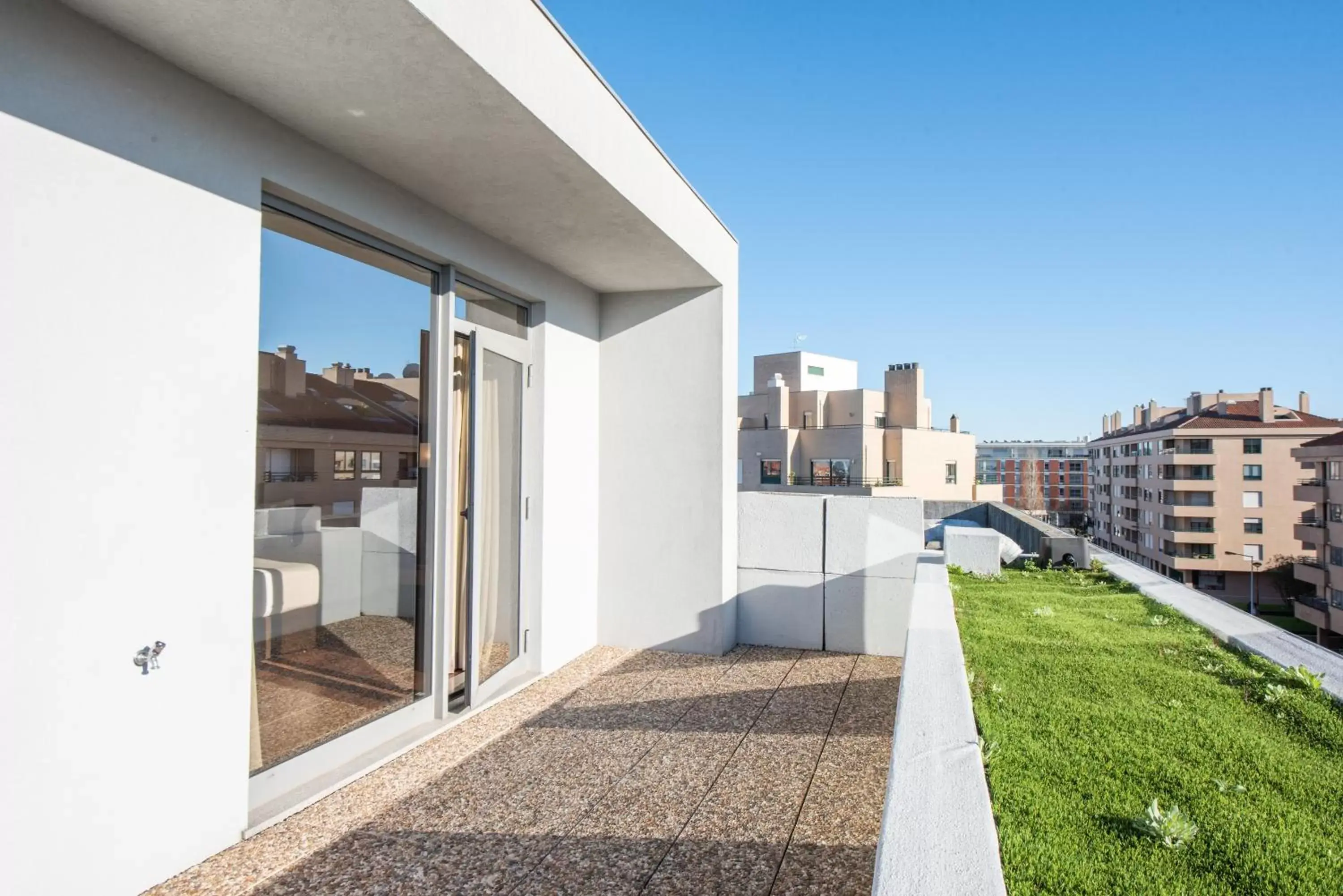 Balcony/Terrace in Eurostars Oporto