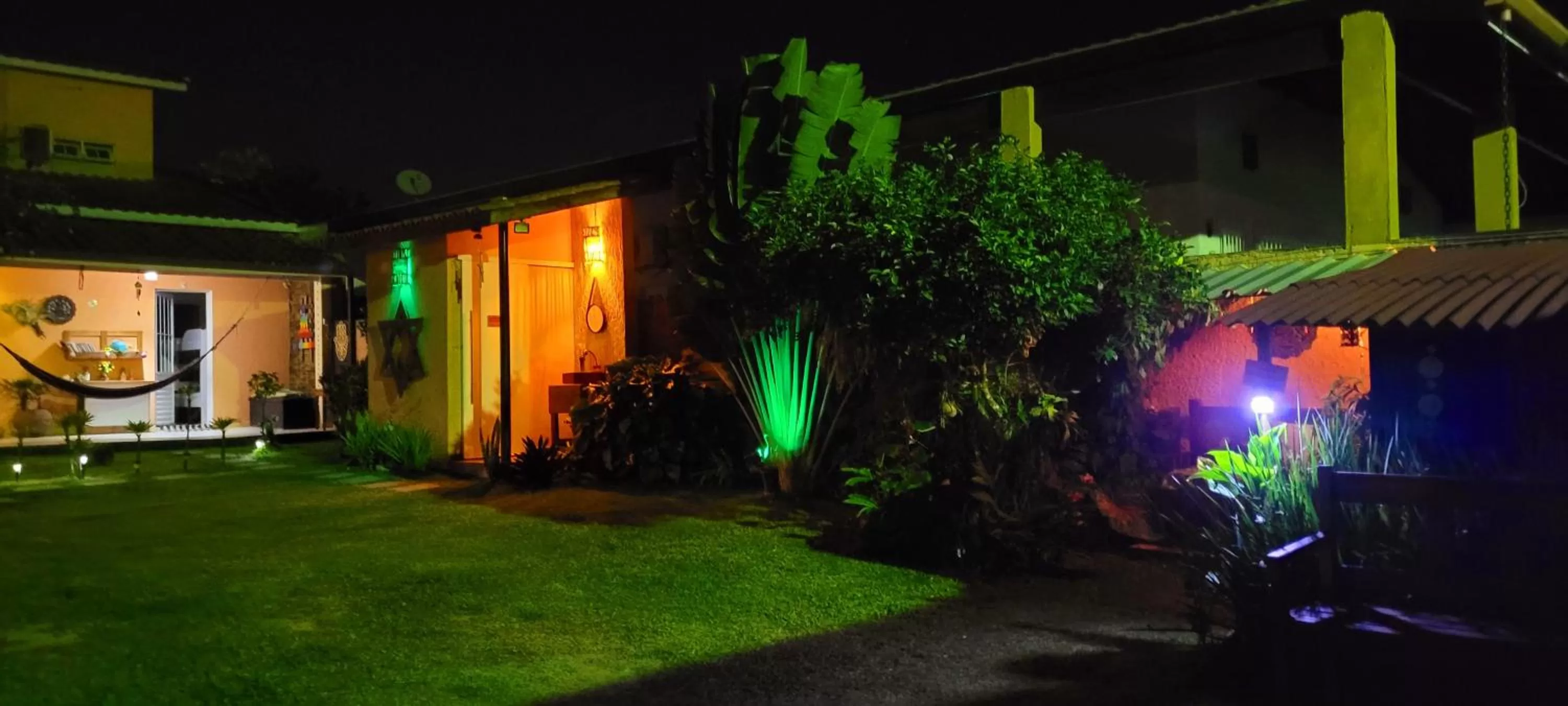 Pousada e SPA Shiva São Sebastião 200mts da praia