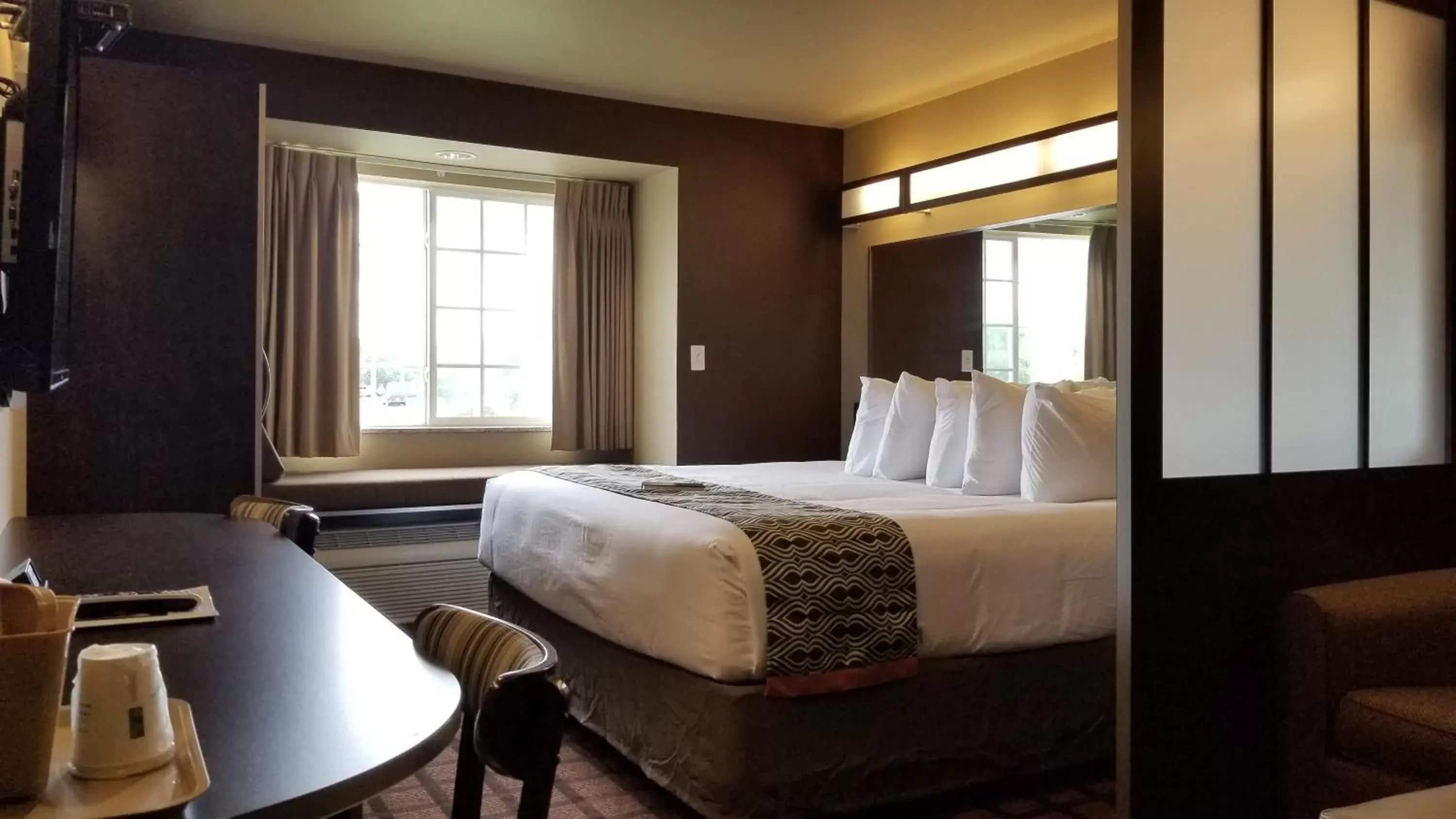 Photo of the whole room, Bed in Microtel Inn & Suites By Wyndham Conway
