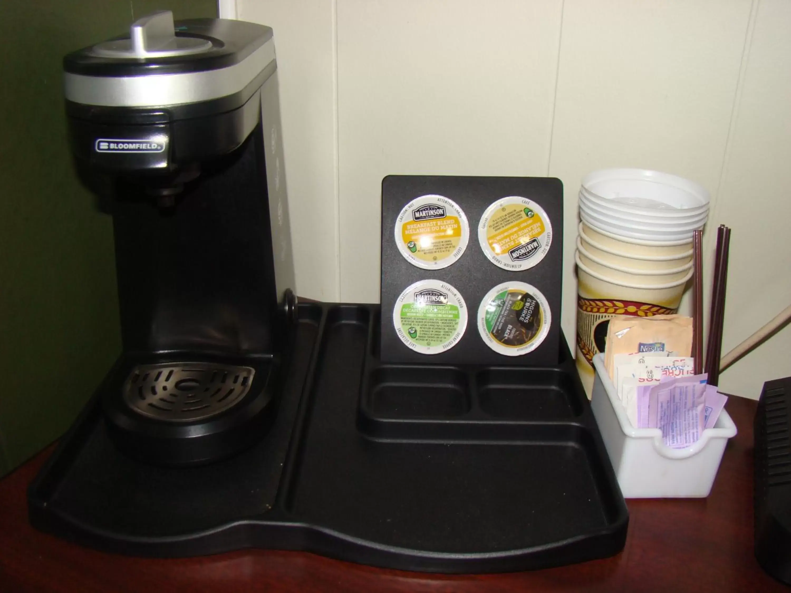 Coffee/tea facilities in Paddock Inn