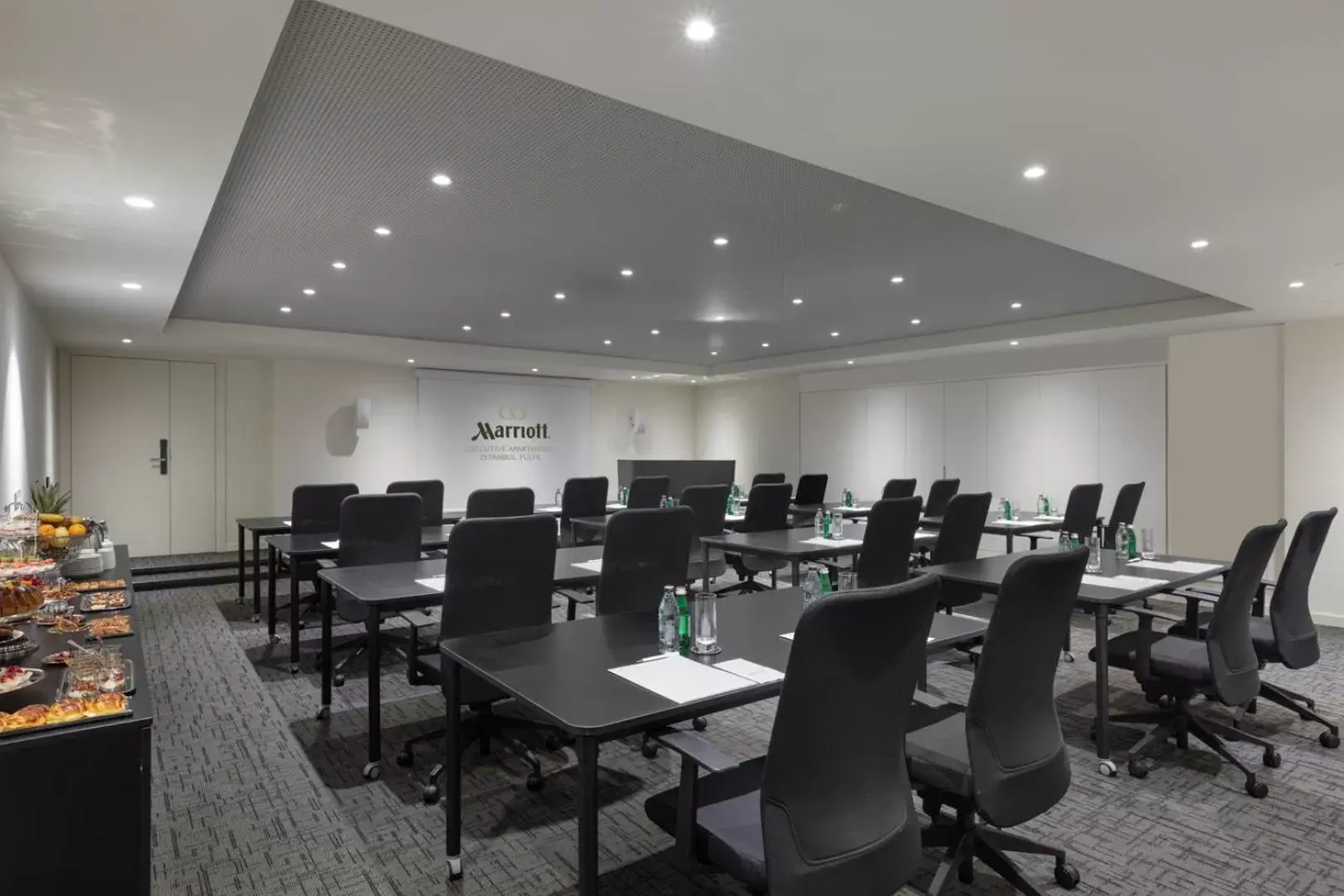 Meeting/conference room in Marriott Executive Apartments Istanbul Fulya