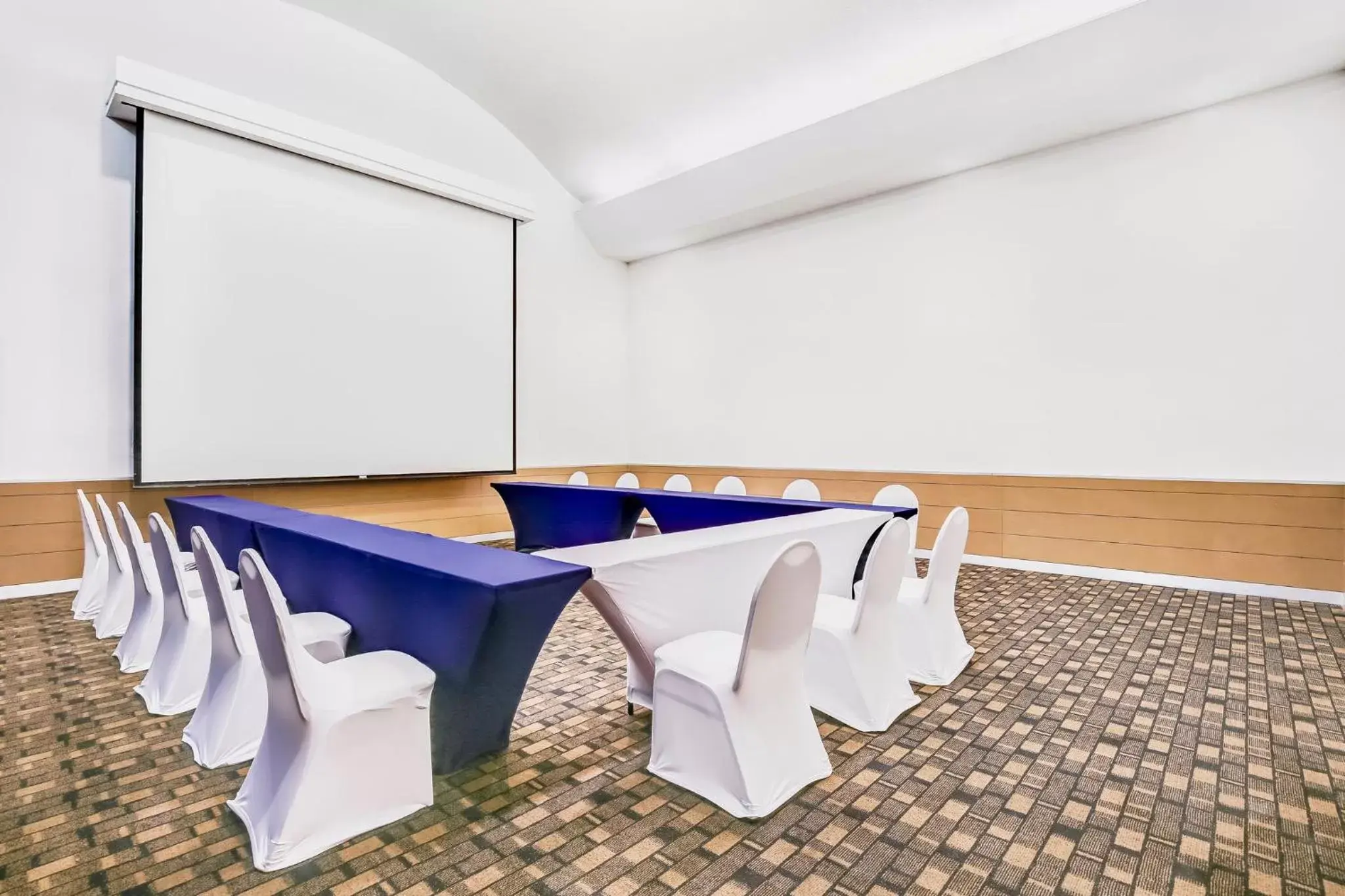 Meeting/conference room, Business Area/Conference Room in Fiesta Inn Torreon Galerias