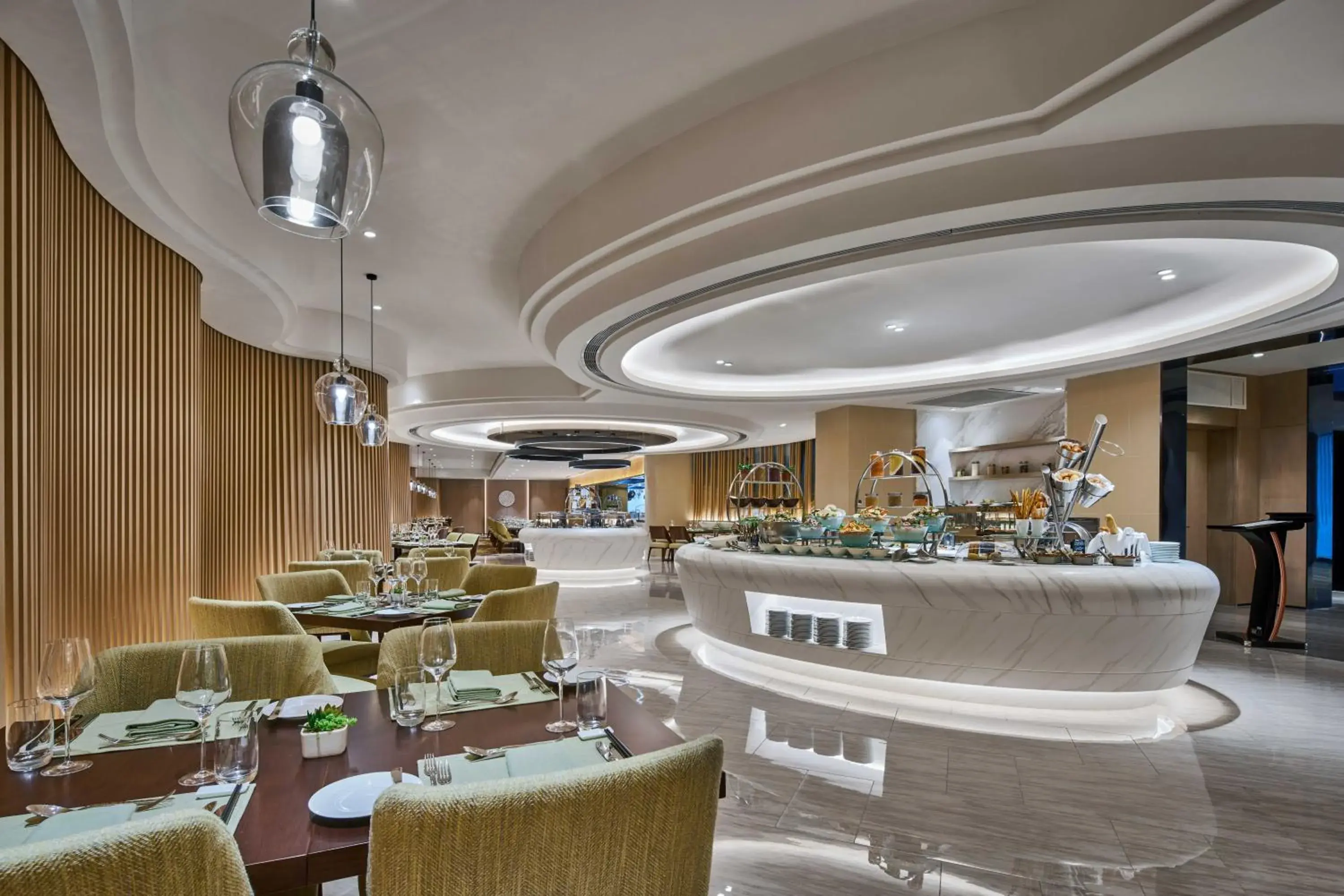 Restaurant/places to eat in The QUBE Hotel Shanghai Hongqiao