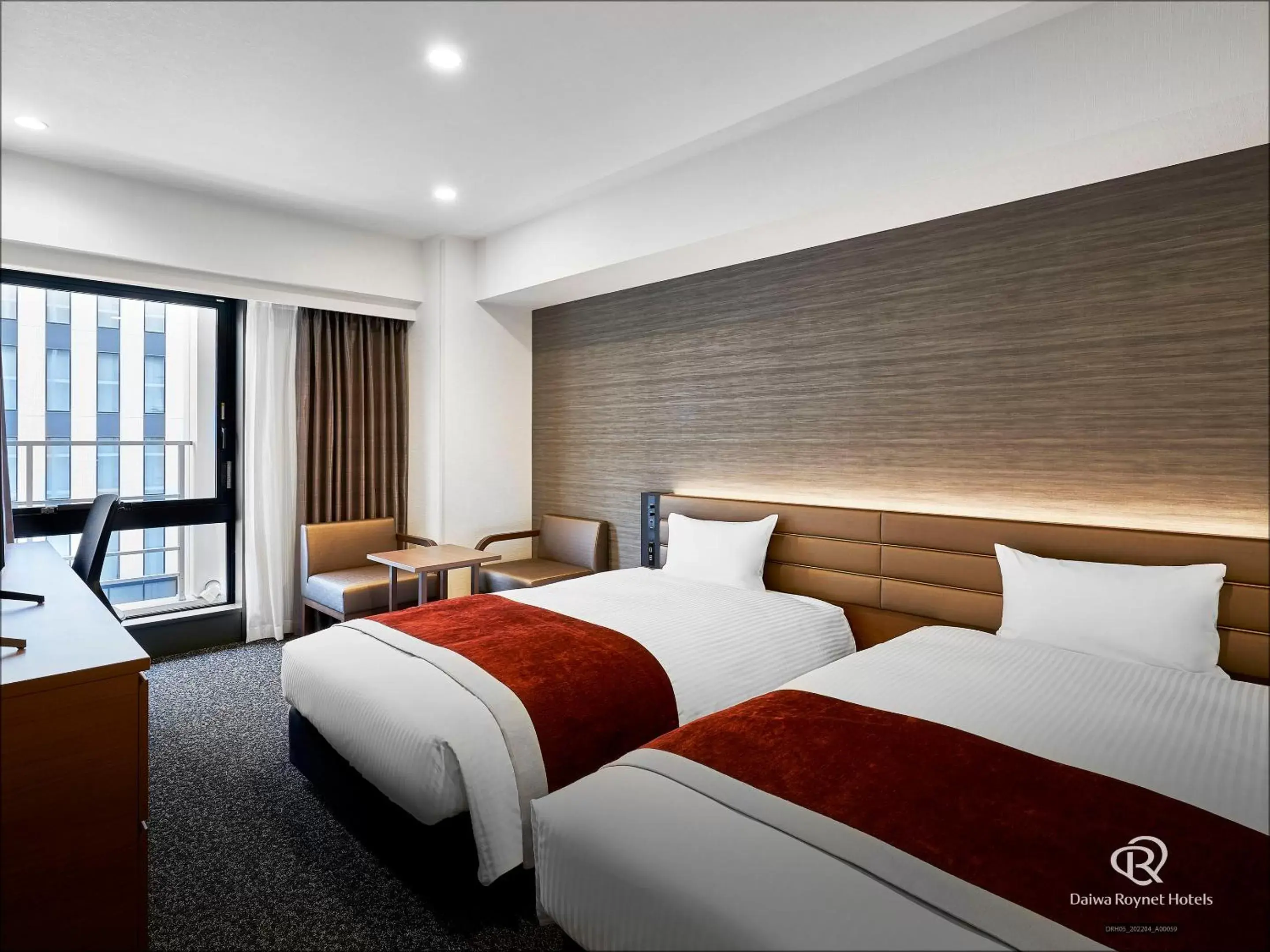 Bedroom, Bed in Daiwa Roynet Hotel KOBE-SANNOMIYA PREMIER