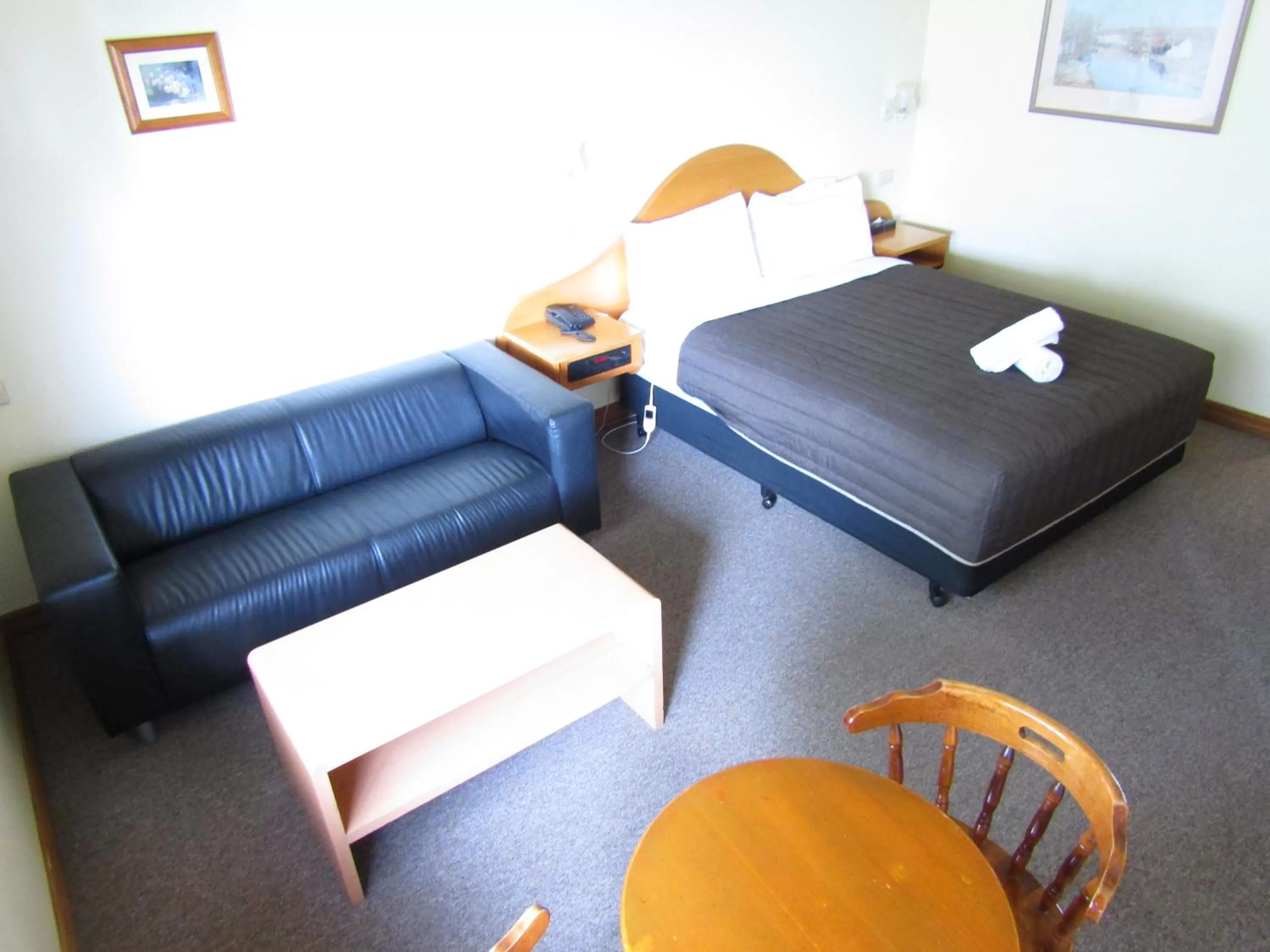 Standard Queen Room in St Georges Motor Inn