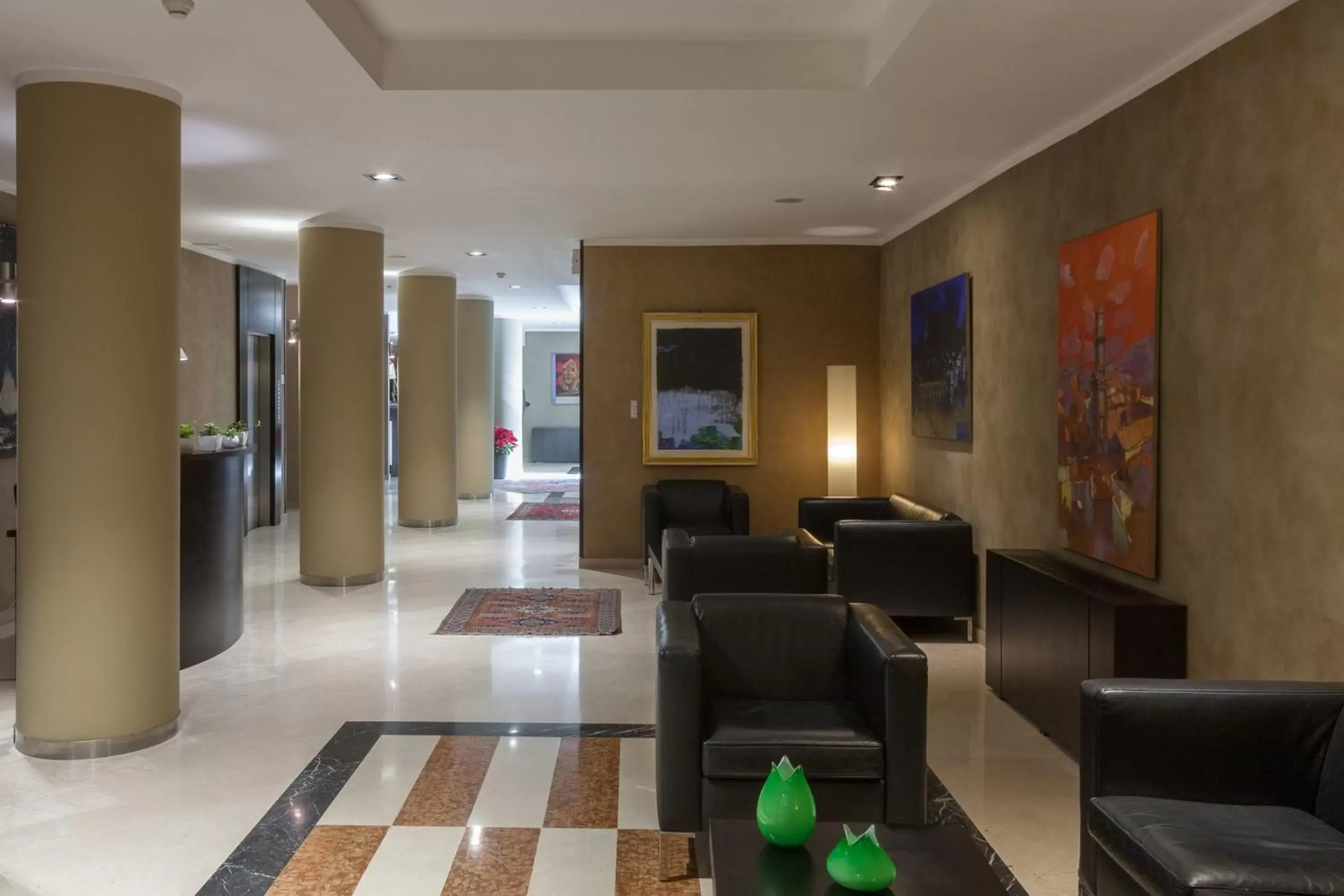 Area and facilities, Lobby/Reception in Viva Hotel