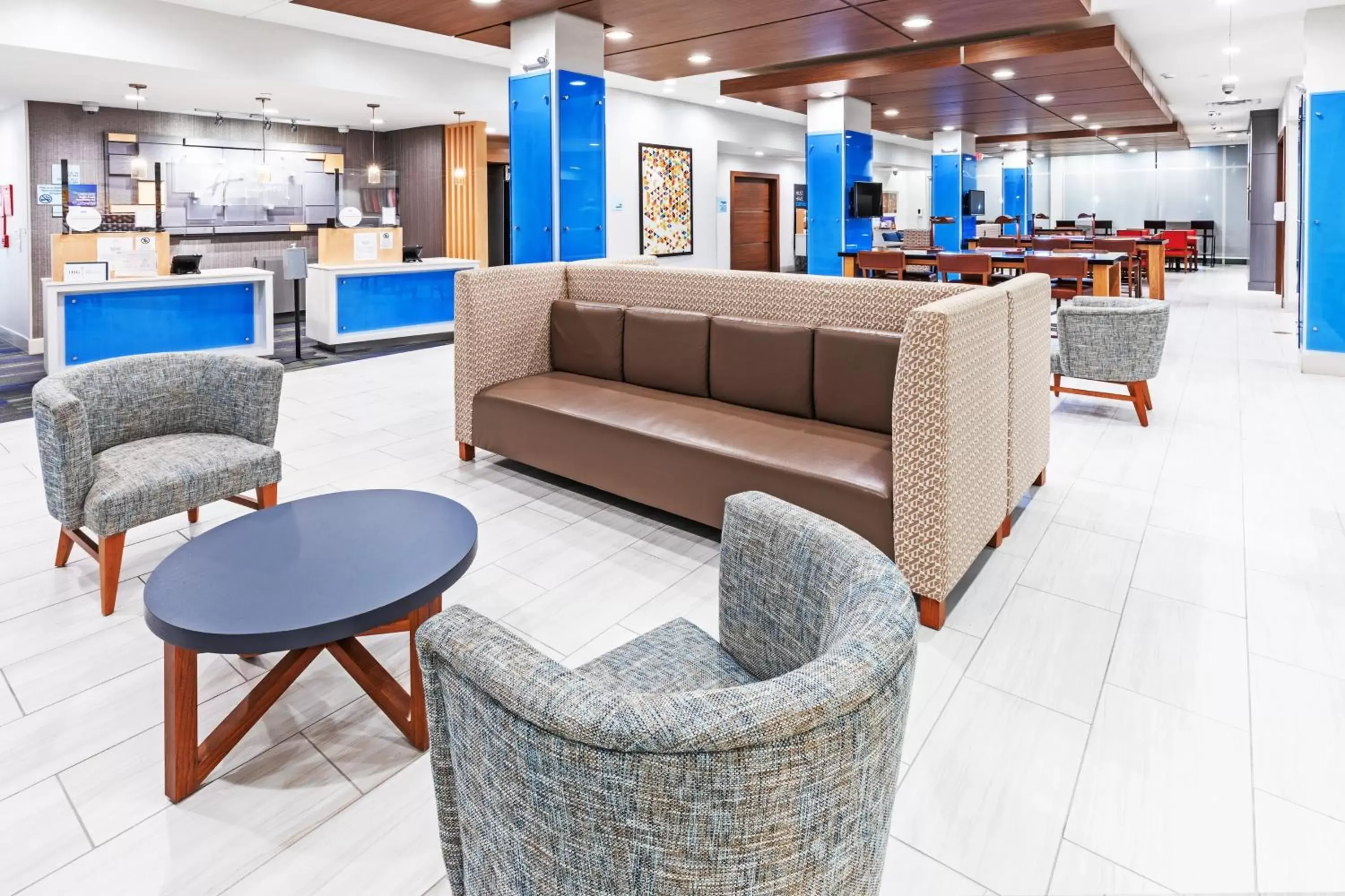 Property building, Seating Area in Holiday Inn Express & Suites - Stafford NW - Sugar Land, an IHG Hotel
