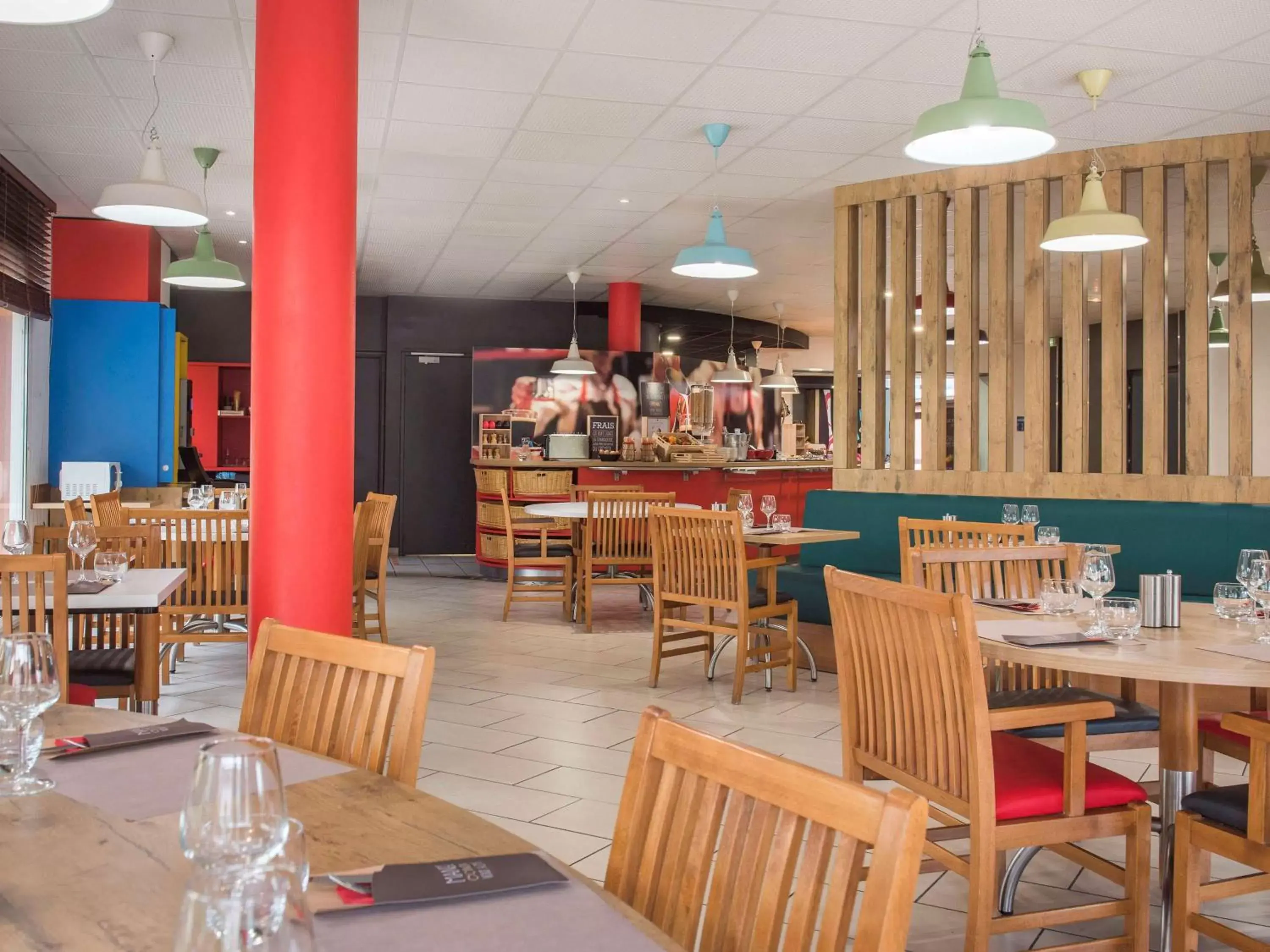 Restaurant/Places to Eat in ibis La Bresse Gérardmer