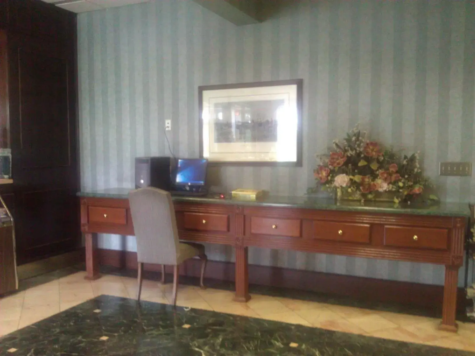 TV/Entertainment Center in Days Inn by Wyndham Petersburg/South Fort Lee