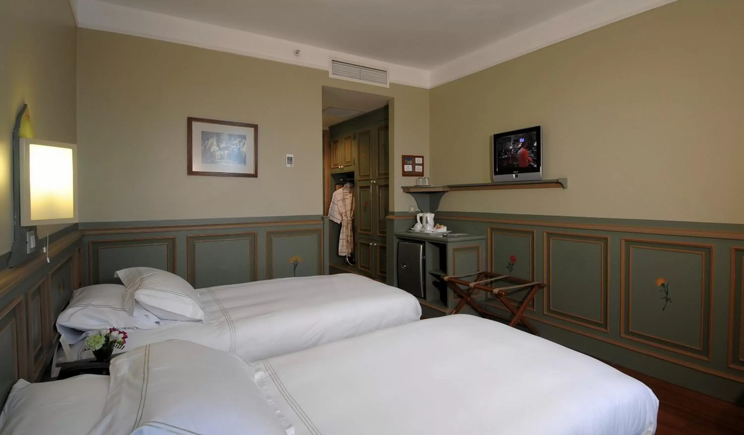 Photo of the whole room, Bed in Armada Istanbul Old City Hotel