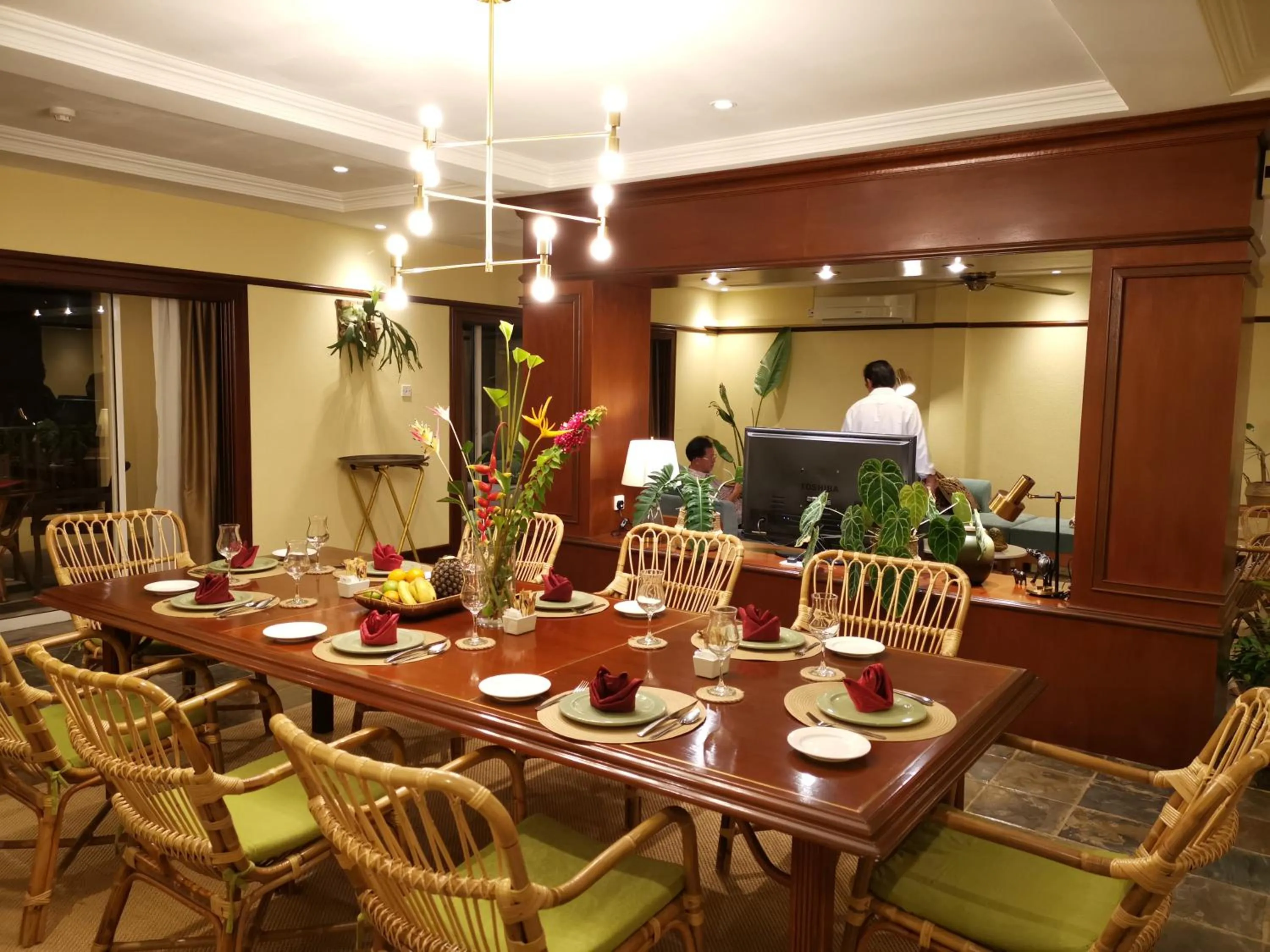 Dining area in Palm Beach Resort & SPA