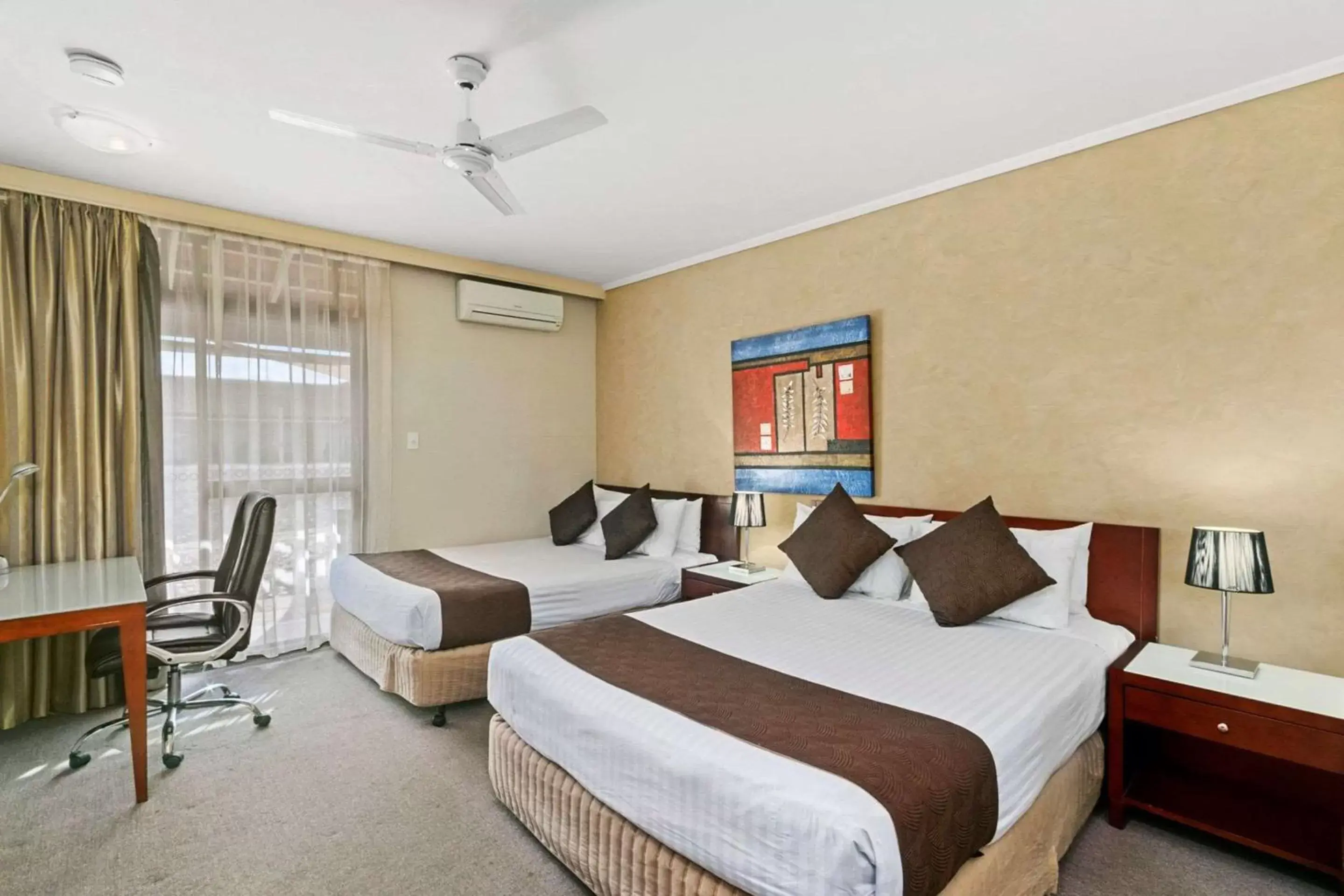 Bedroom in Comfort Inn Whyalla