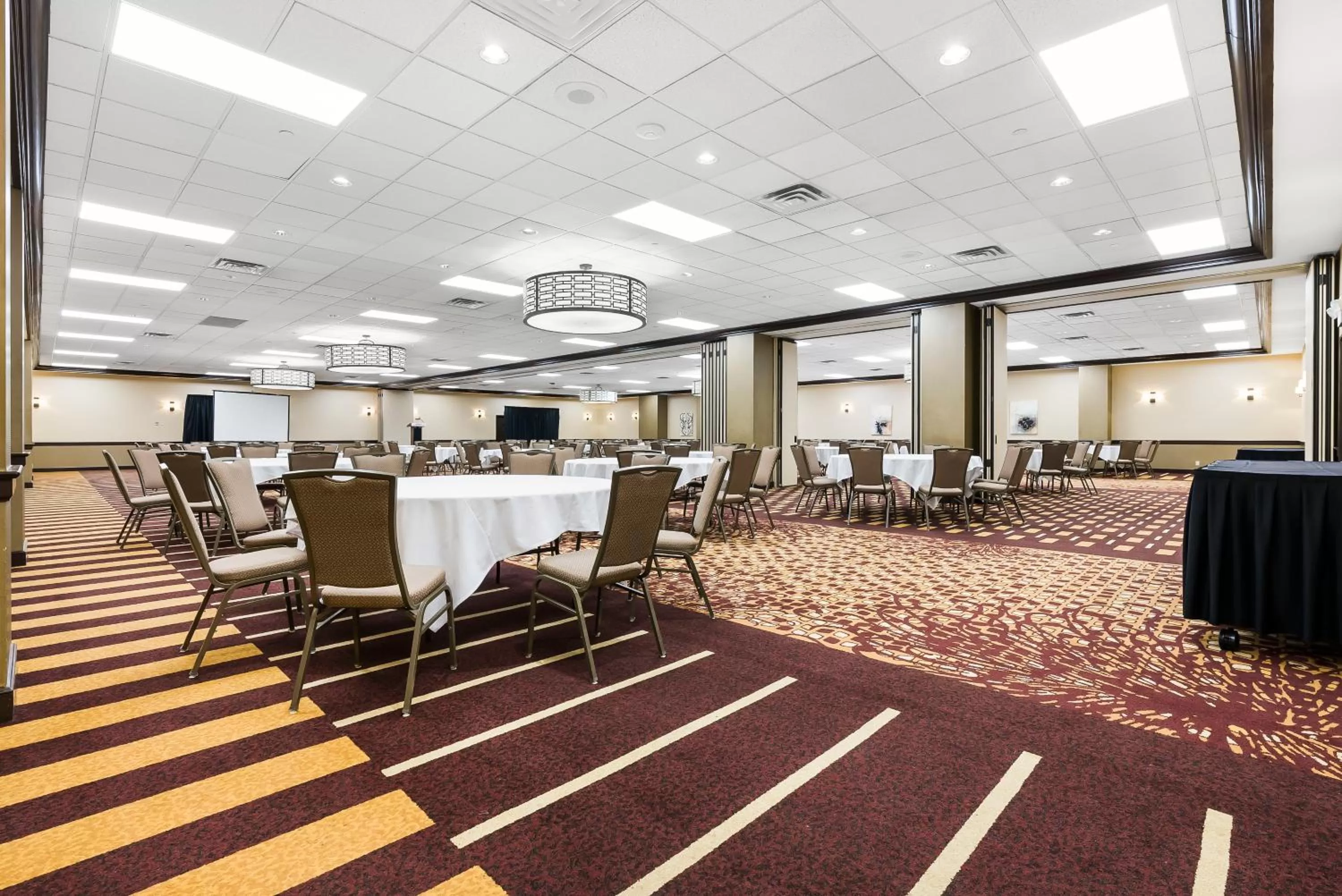 Banquet/Function facilities in Thousand Hills Resort Hotel