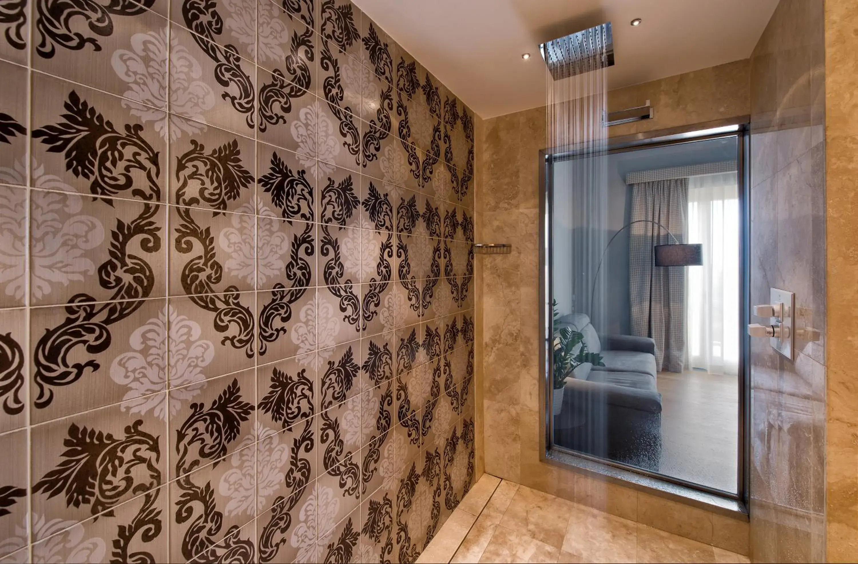 Shower, Bathroom in Villa Neri Resort & Spa