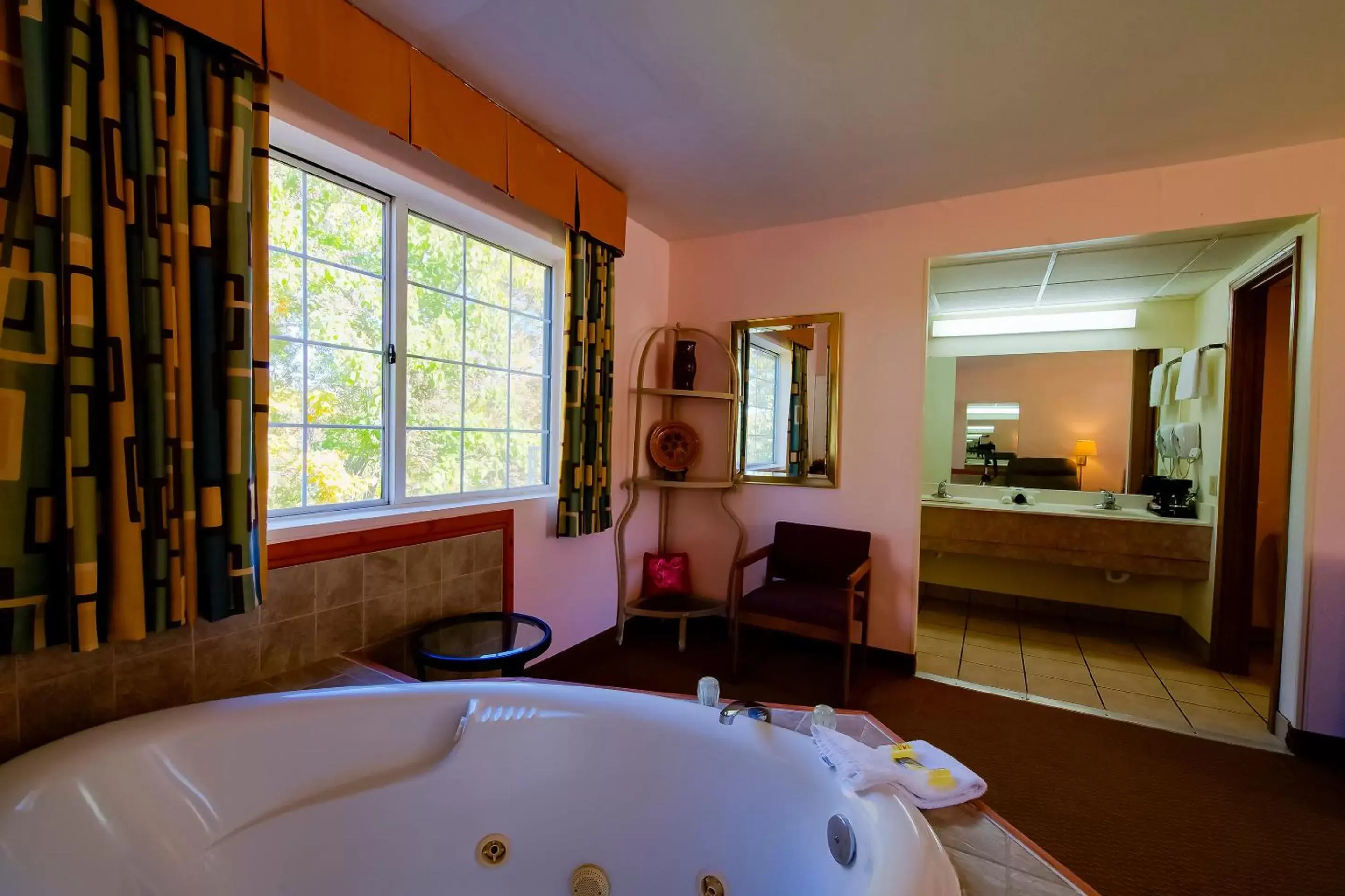 Area and facilities, Bathroom in Hotel O Eureka Springs - Christ of Ozark Area