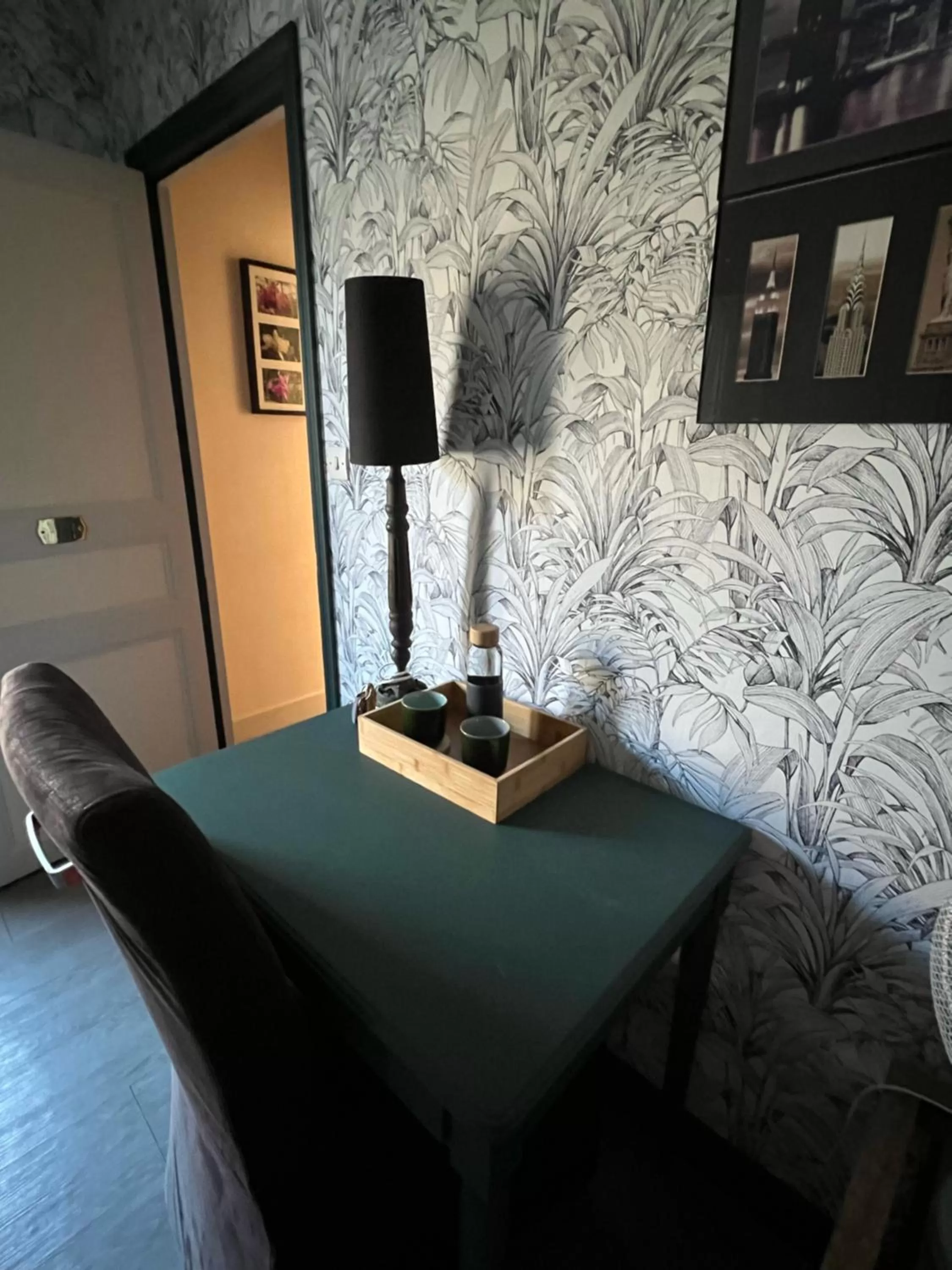 Seating area, Bed in Chambres d'hôtes & Spa Les Perce Neige