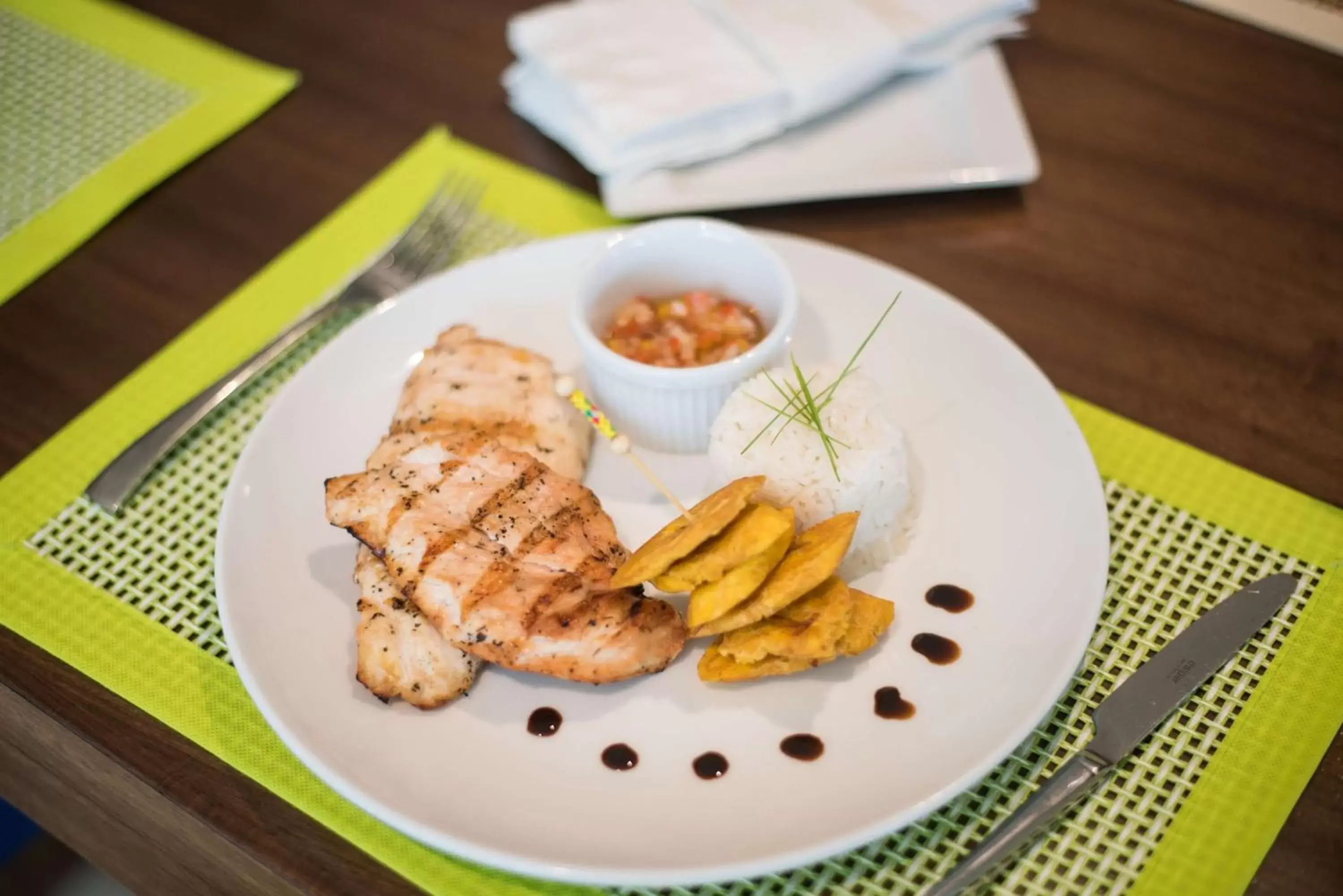 Dining area, Food in Hampton By Hilton Santo Domingo Airport