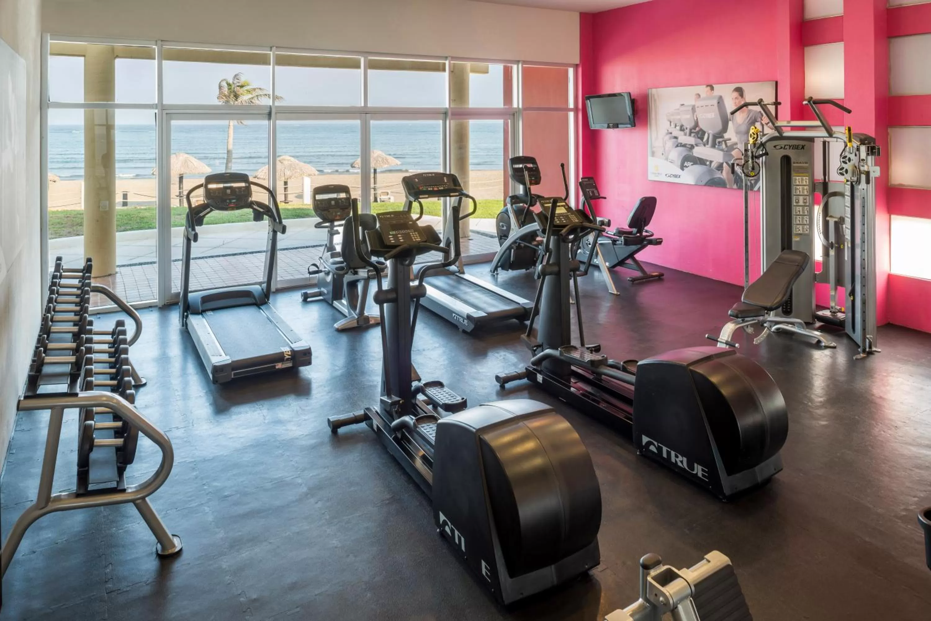 Fitness centre/facilities in Camino Real Veracruz