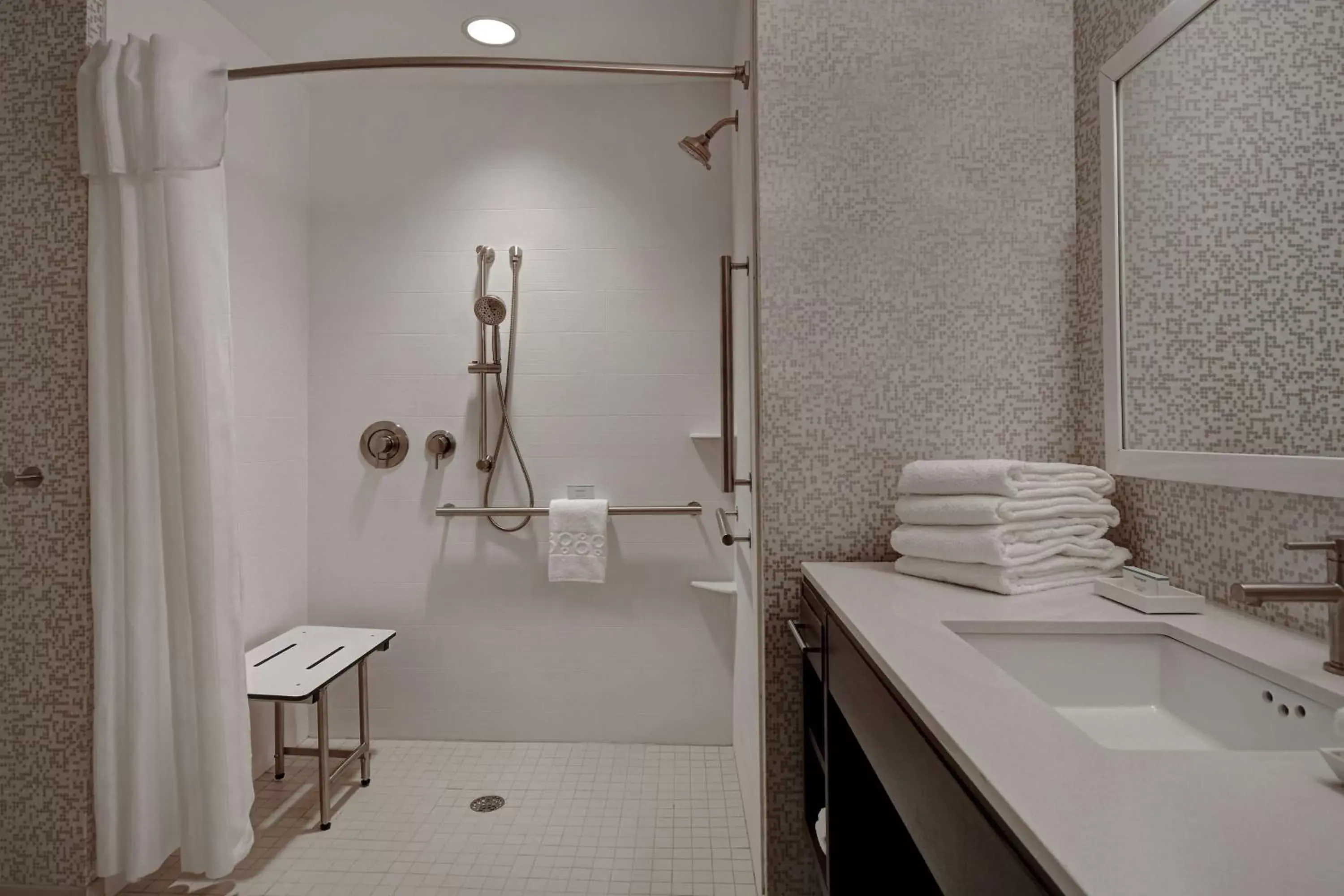 Bathroom in Home2 Suites By Hilton Las Vegas Northwest