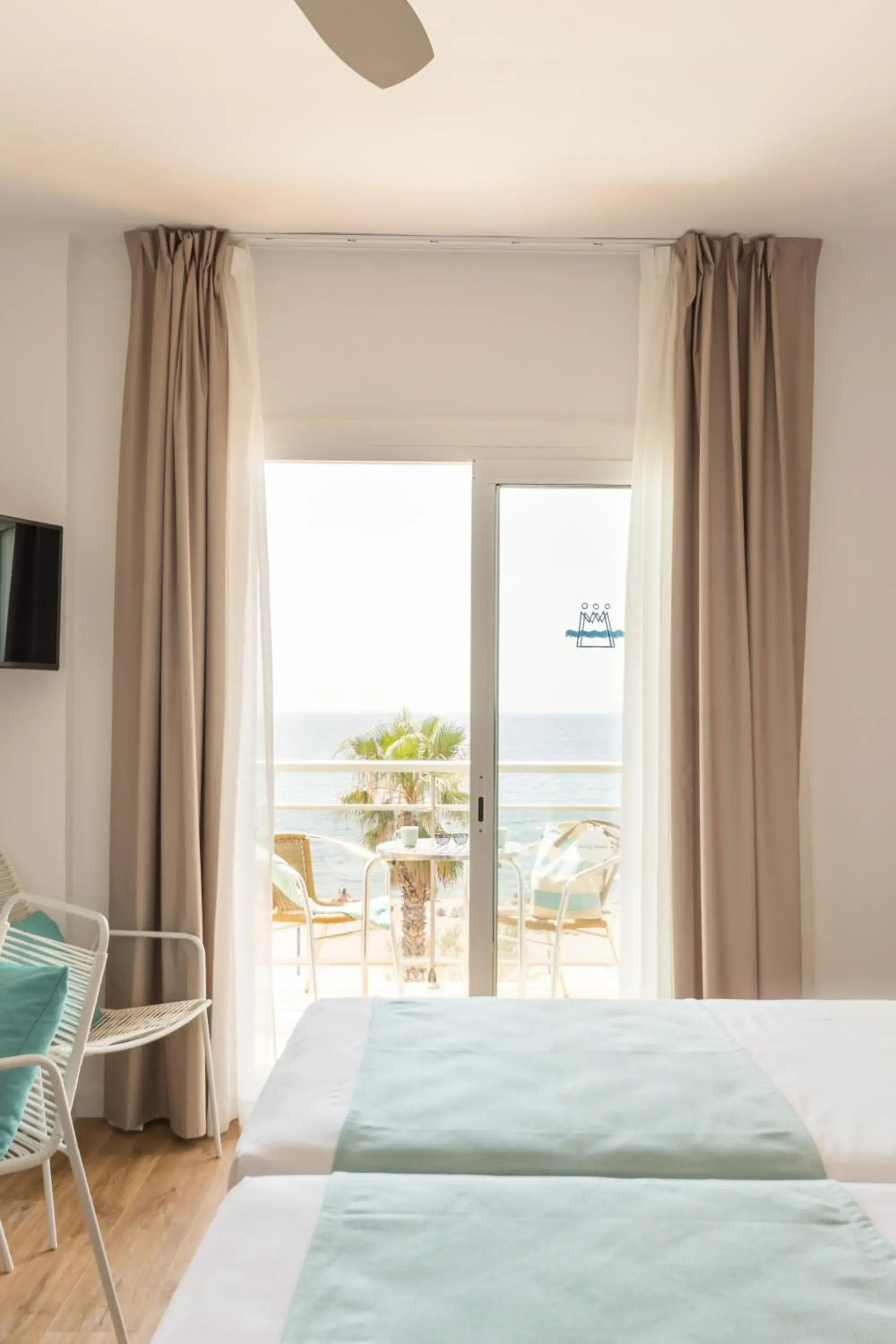 Bedroom, Sea View in Hotel Monterrey Roses by Pierre & Vacances