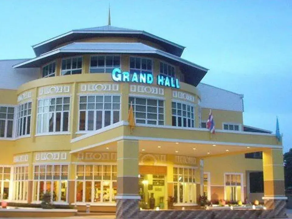 Property Building in Grand Hill Resort and Spa