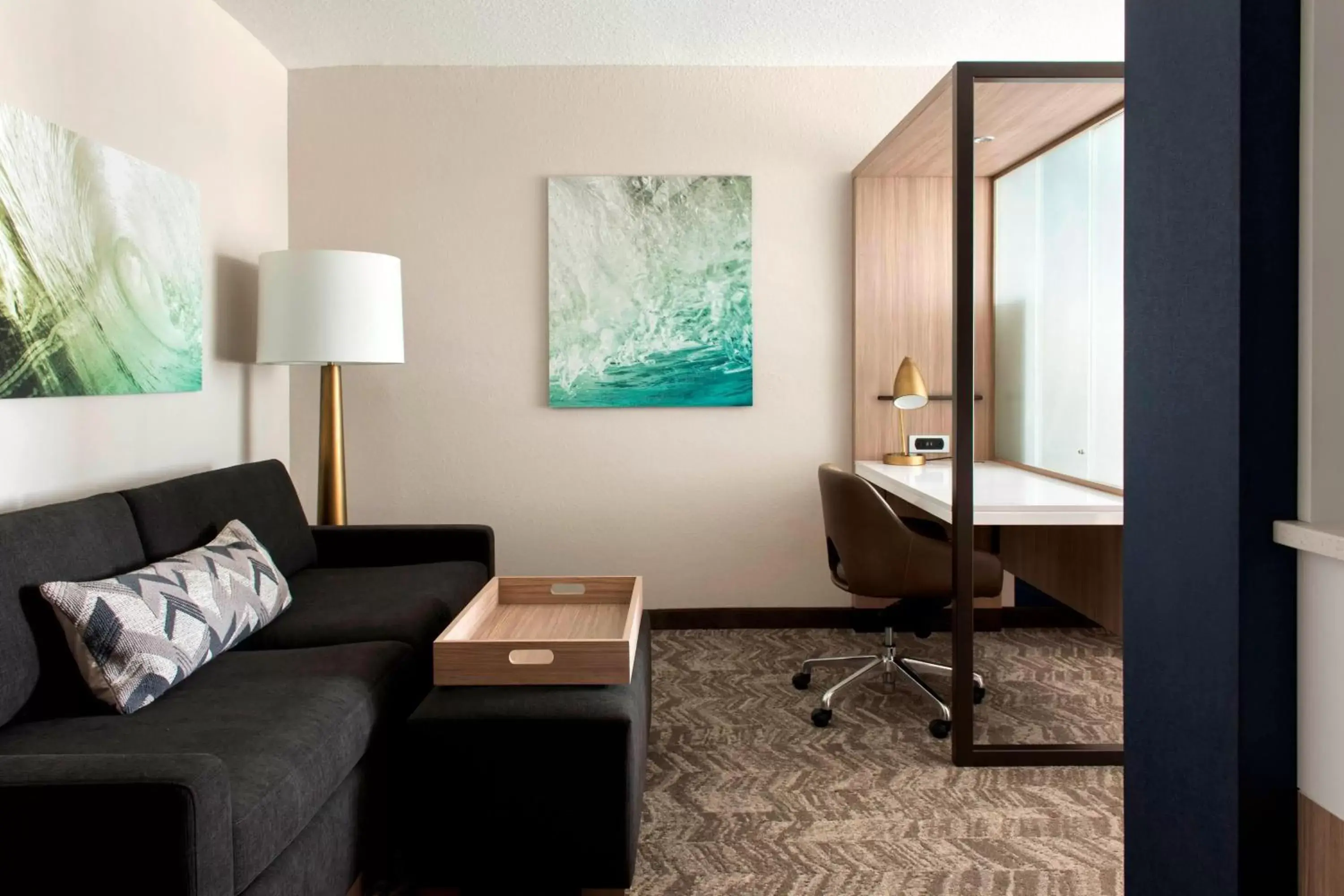 Bedroom, Seating Area in SpringHill Suites by Marriott Tampa Suncoast Parkway