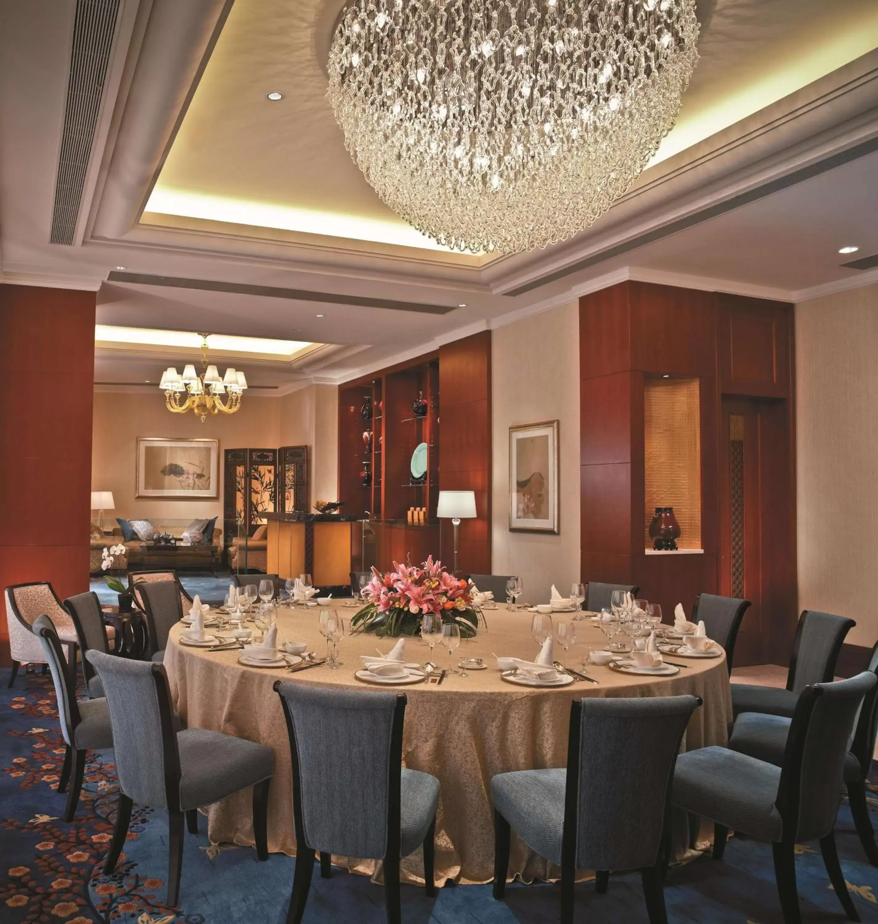 Restaurant/Places to Eat in Shangri-La Wenzhou