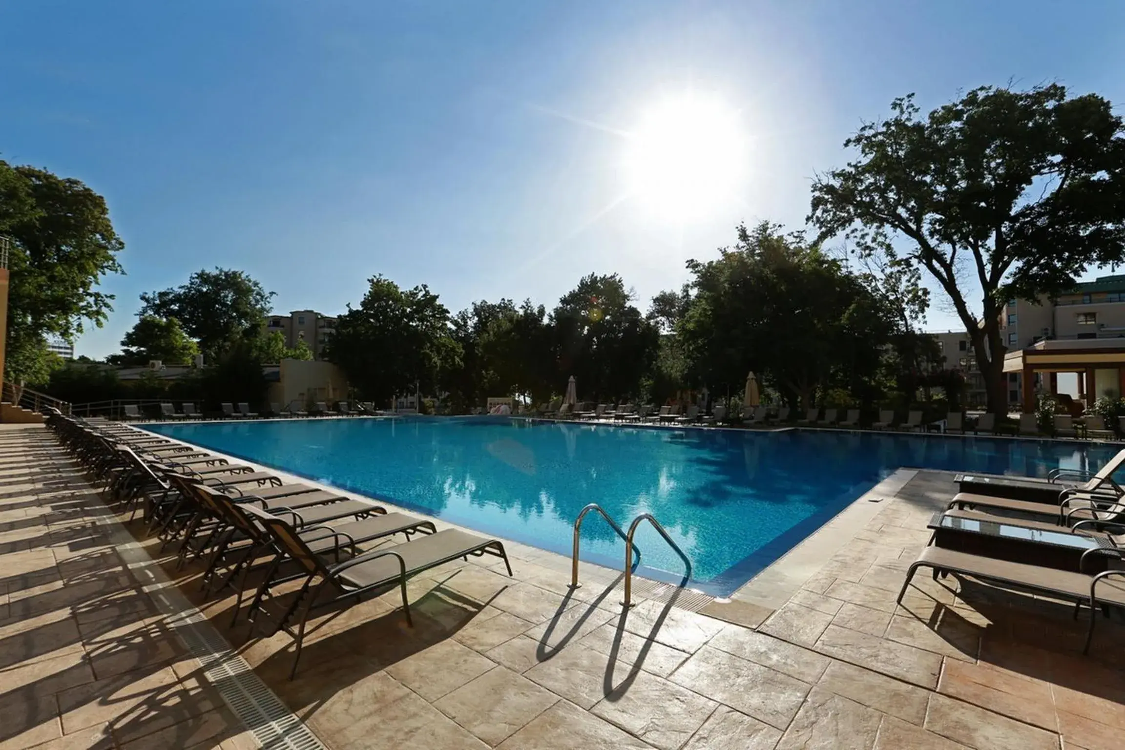 Swimming Pool in Apart Hotel Golden Line