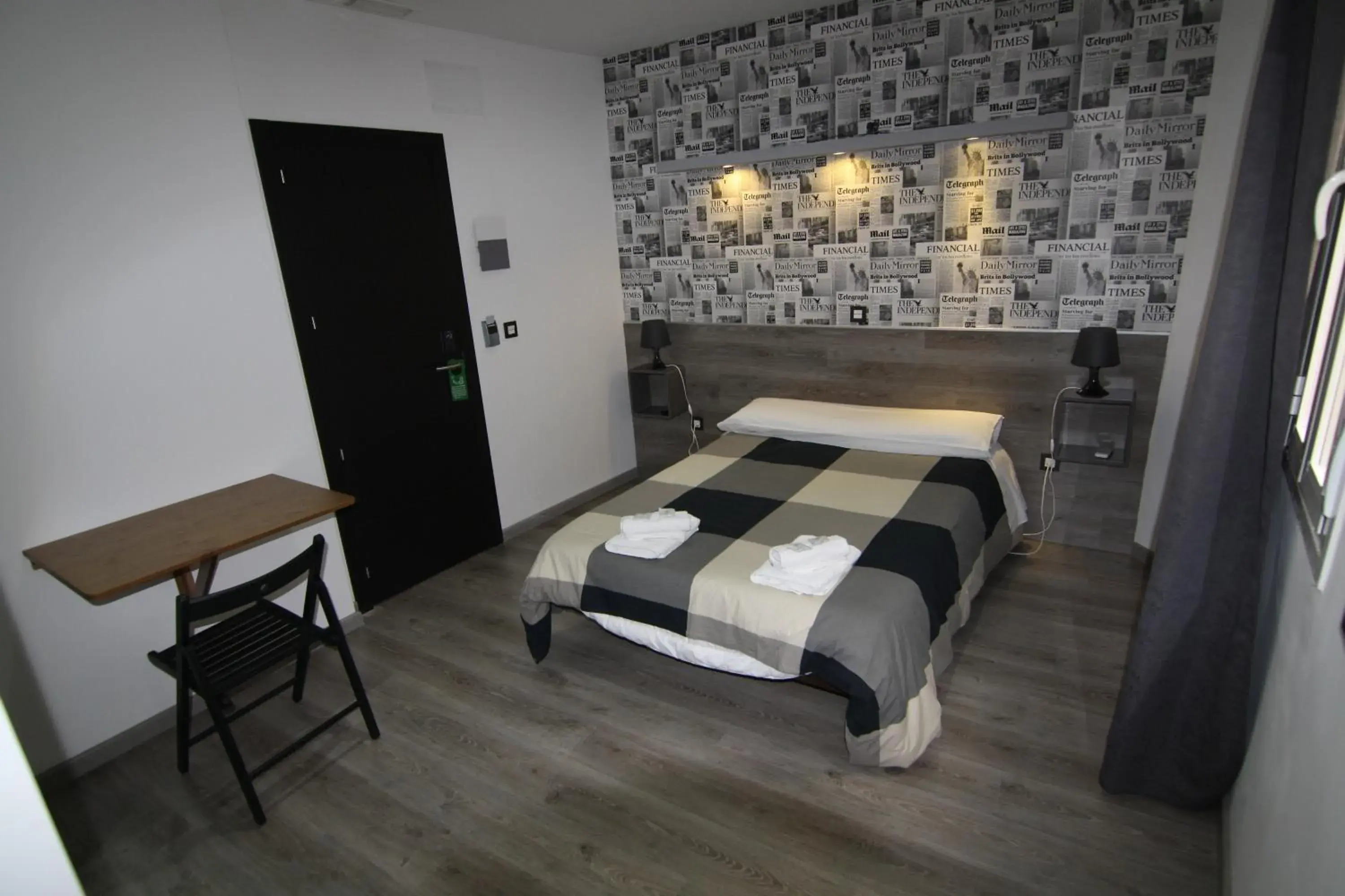 Bed in Hostal MH Fuencarral Bed in Hostal MH Fuencarral