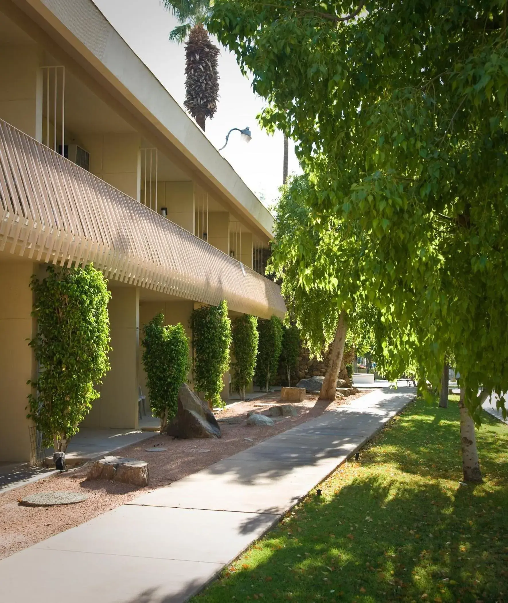 Facade/entrance, Property Building in Days Inn by Wyndham Palm Springs