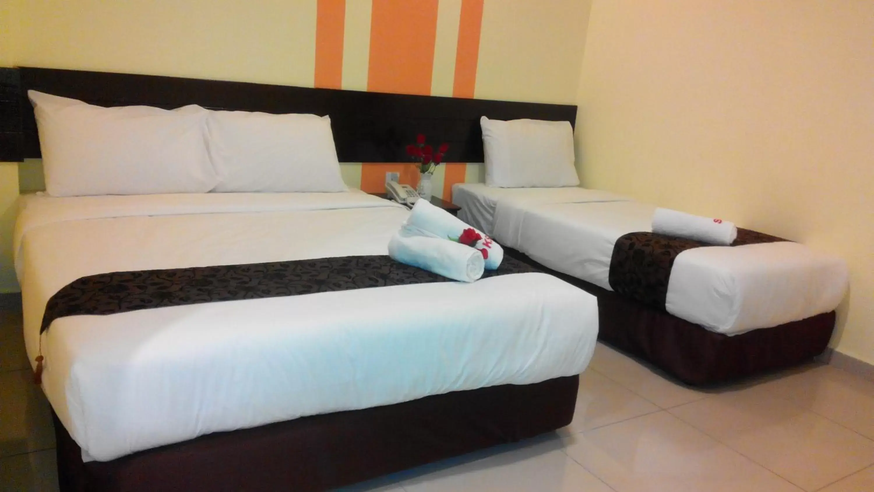 bunk bed, Room Photo in Sun Inns Hotel Pasir Penambang (KS Botanic)