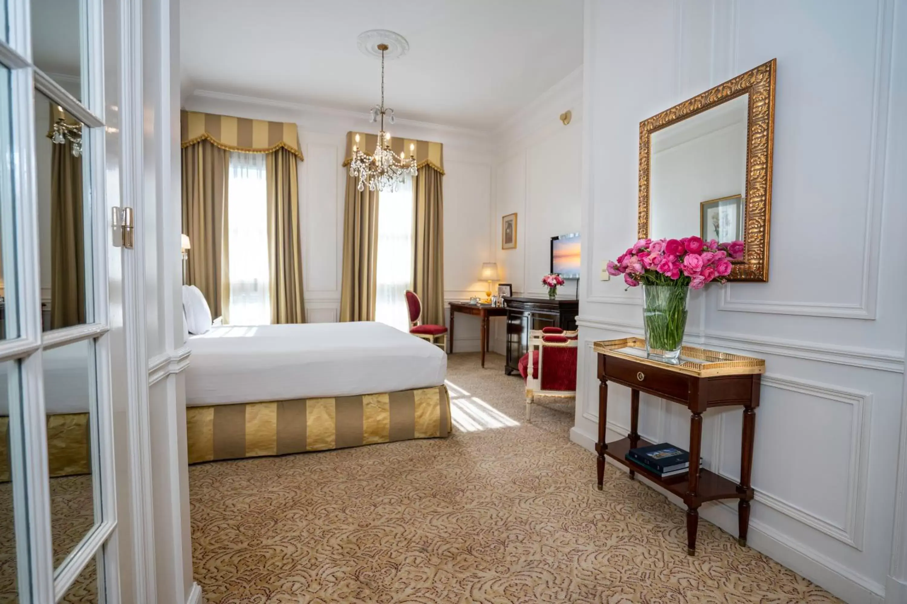 Bedroom, Bed in Alvear Palace Hotel - Leading Hotels of the World